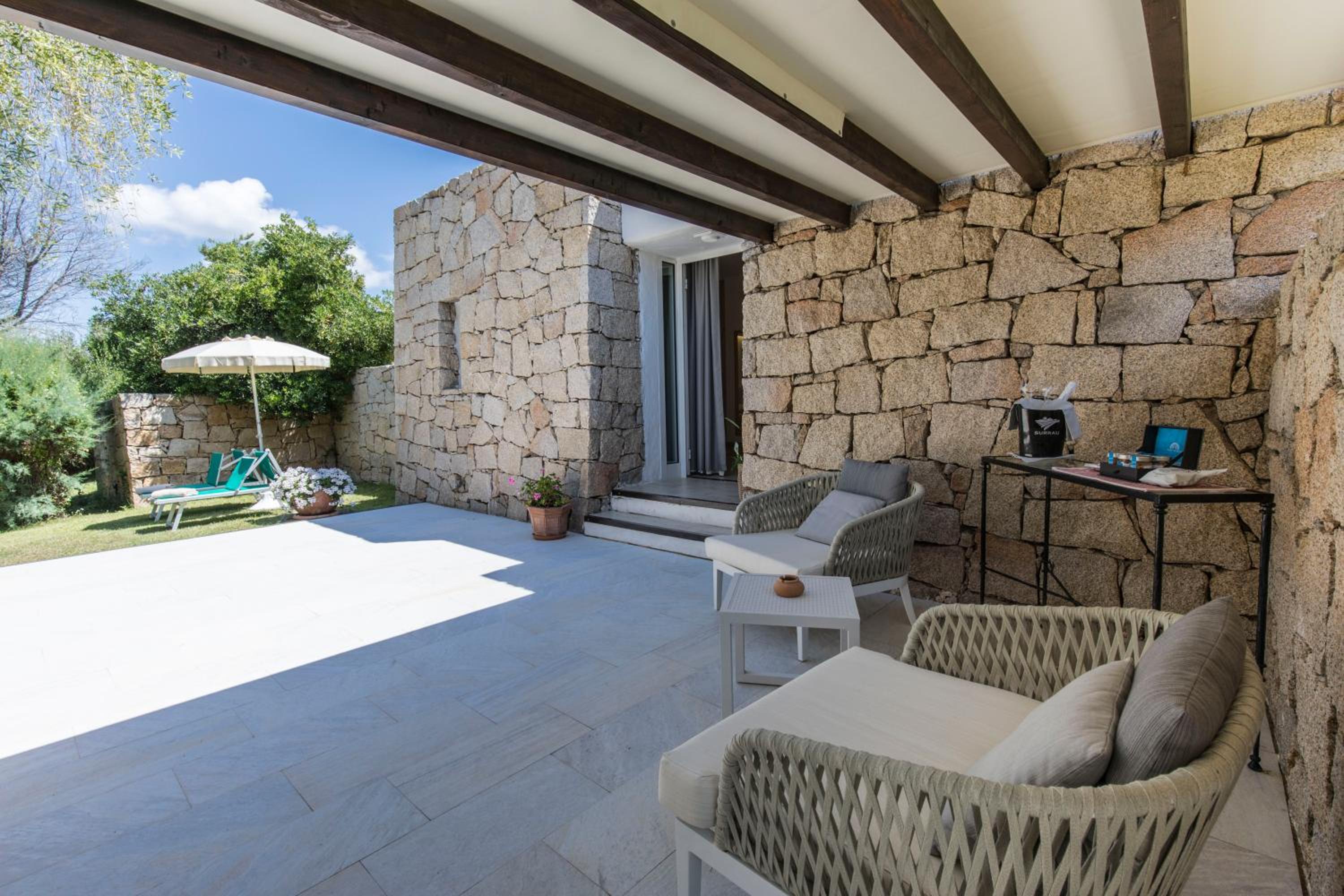 Junior Suite with Garden View - Photo 3