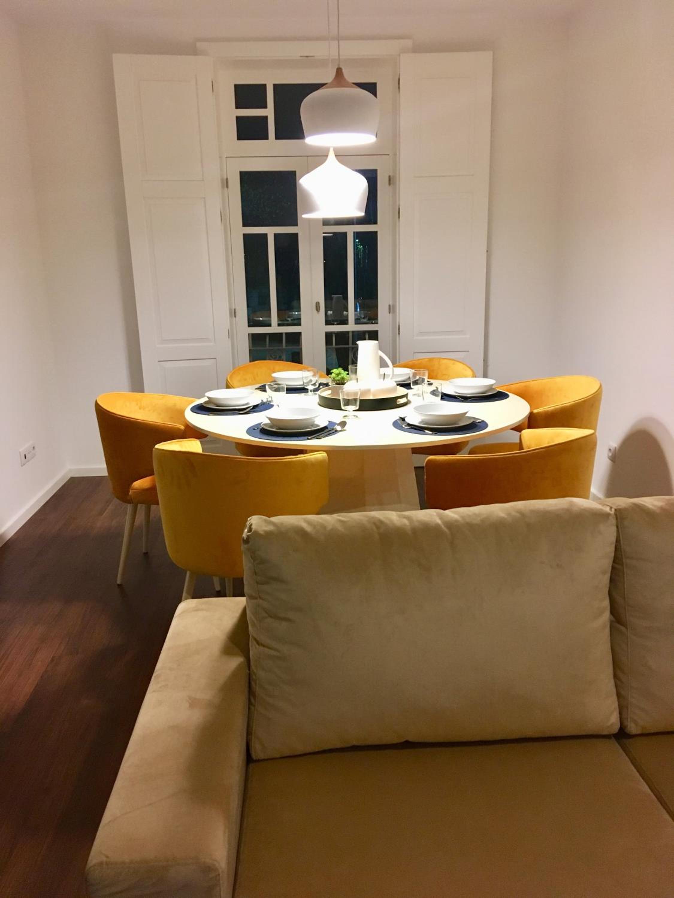 Three-Bedroom Apartment - Photo 4
