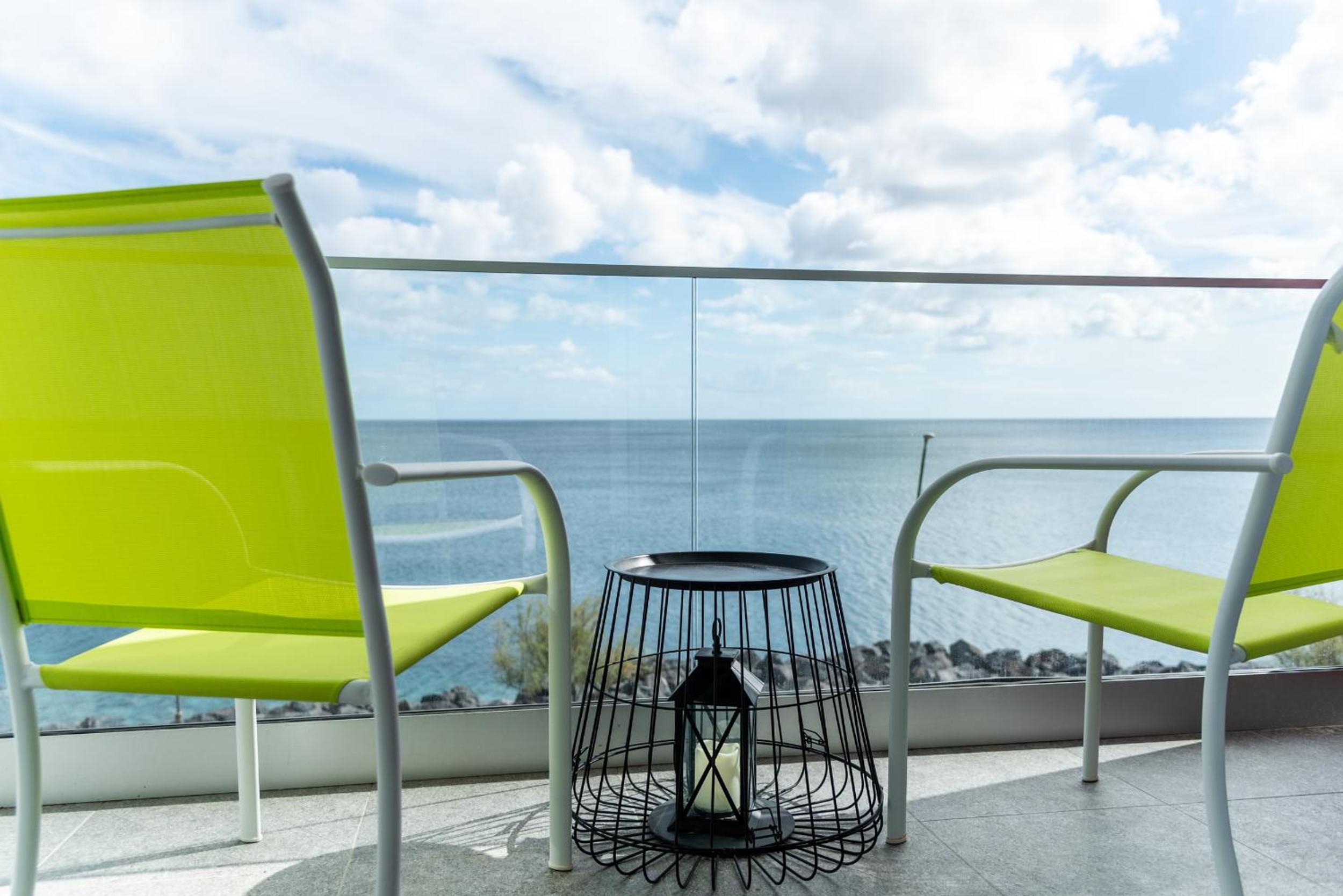 Deluxe Double Room with Balcony and Sea View - Photo 16
