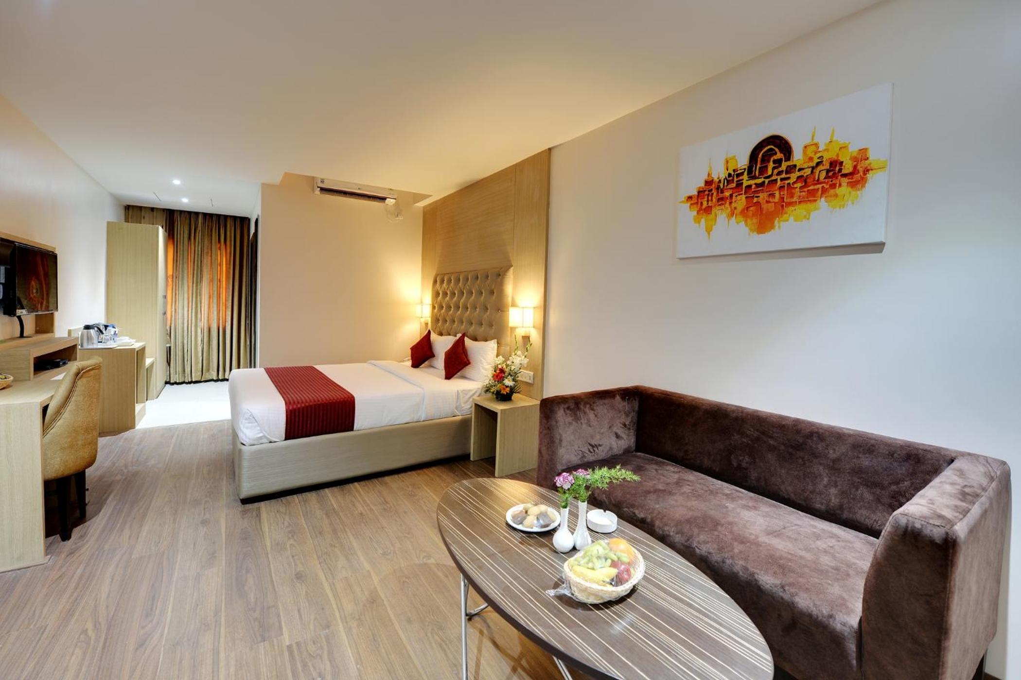 Deluxe Room - Photo 8