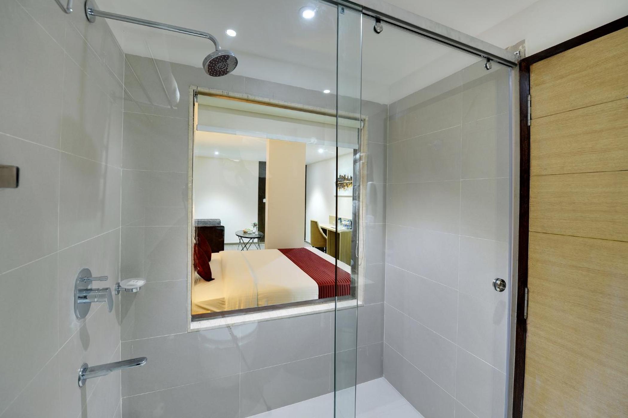 Deluxe Room - Photo 11