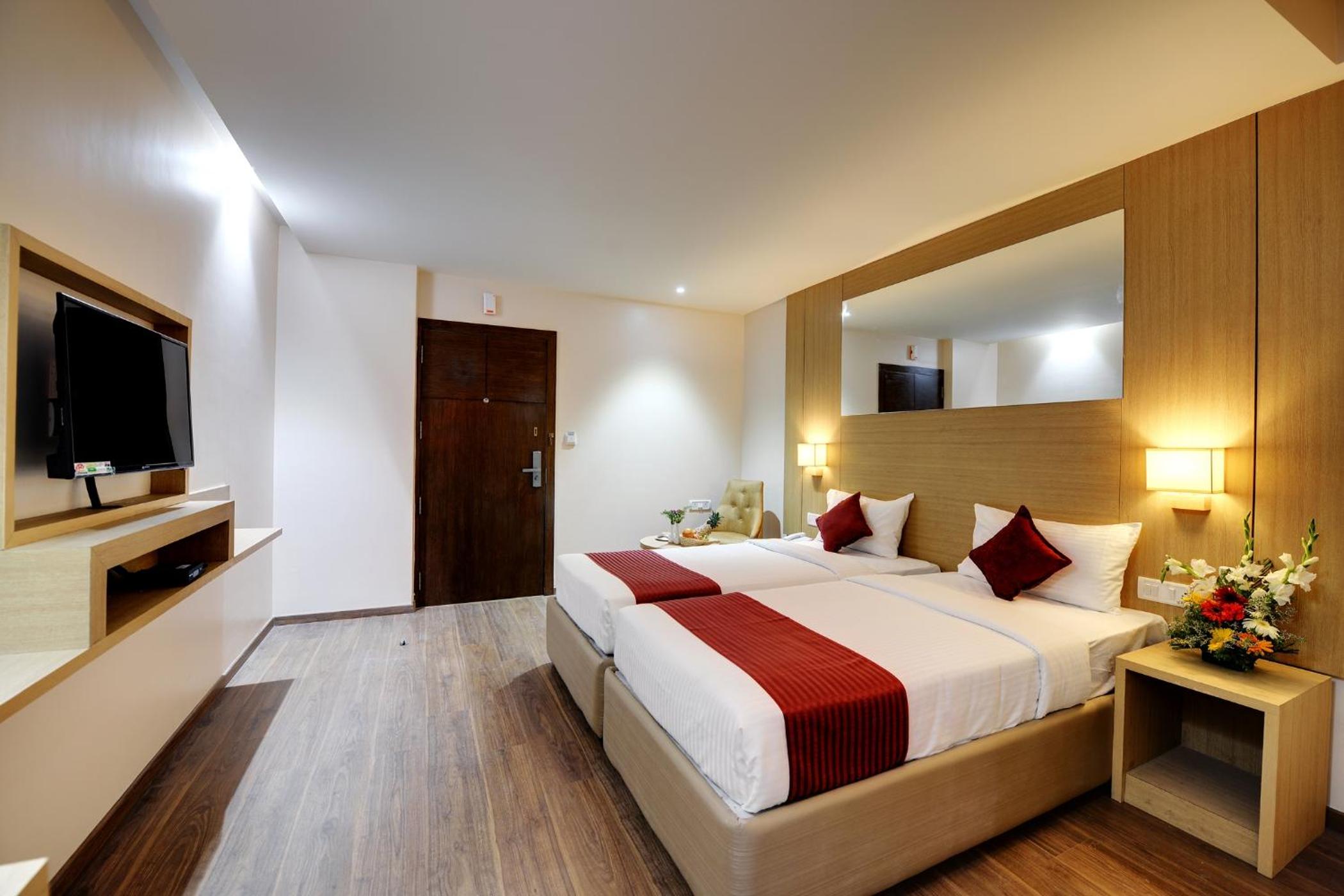 Standard Double or Twin Room - Photo 5