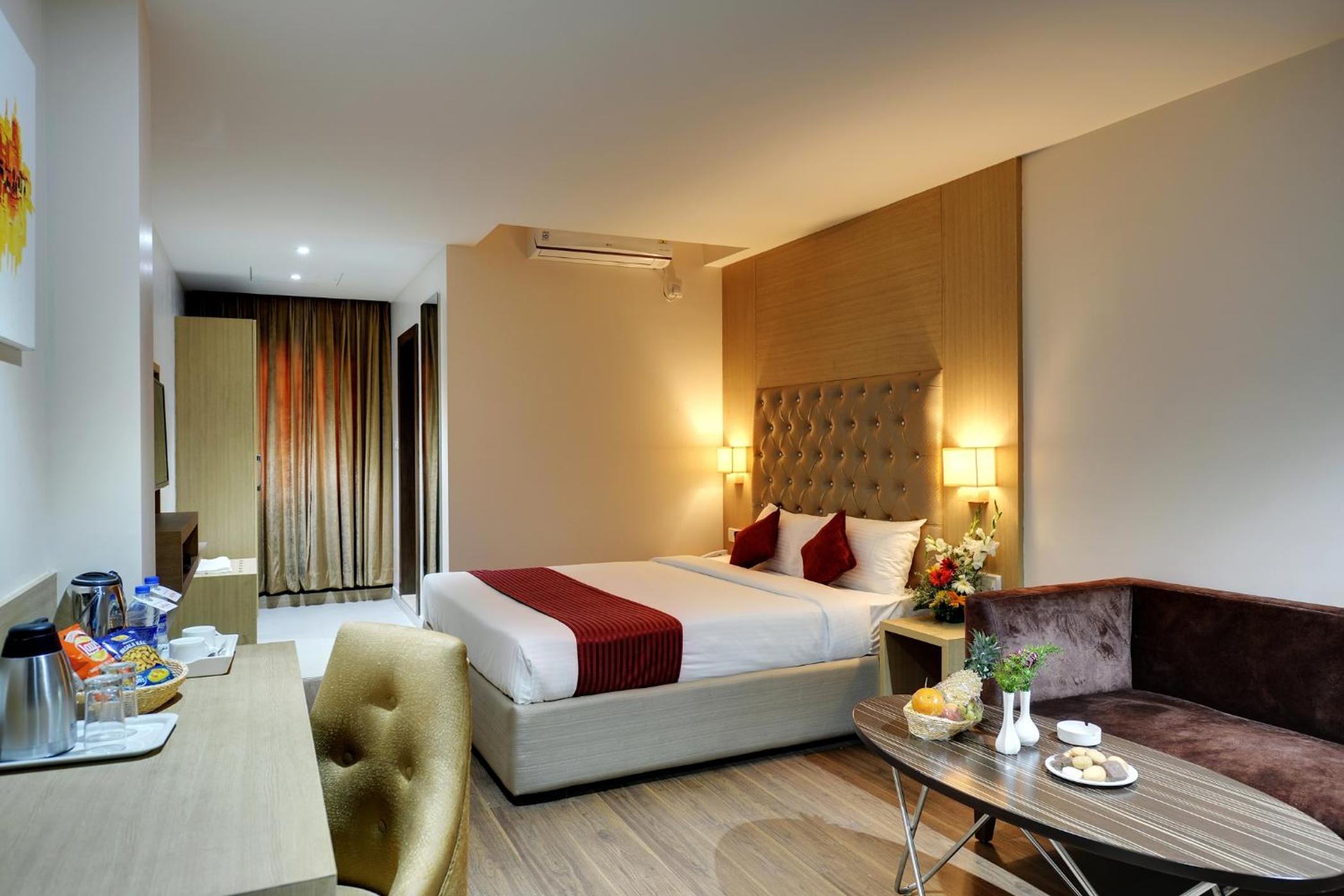 Deluxe Room - Photo 5