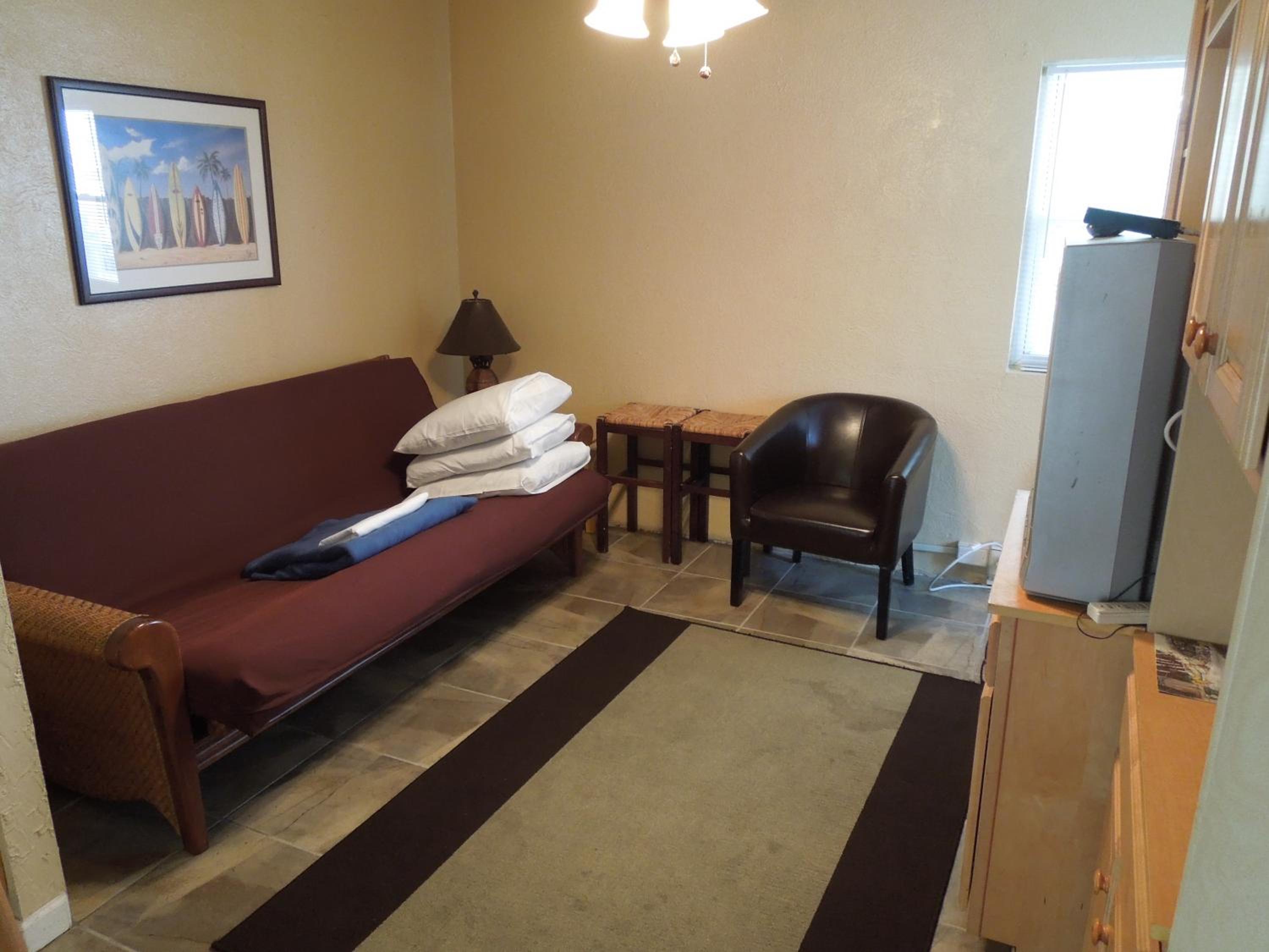 Studio (6  Adults) - Photo 1