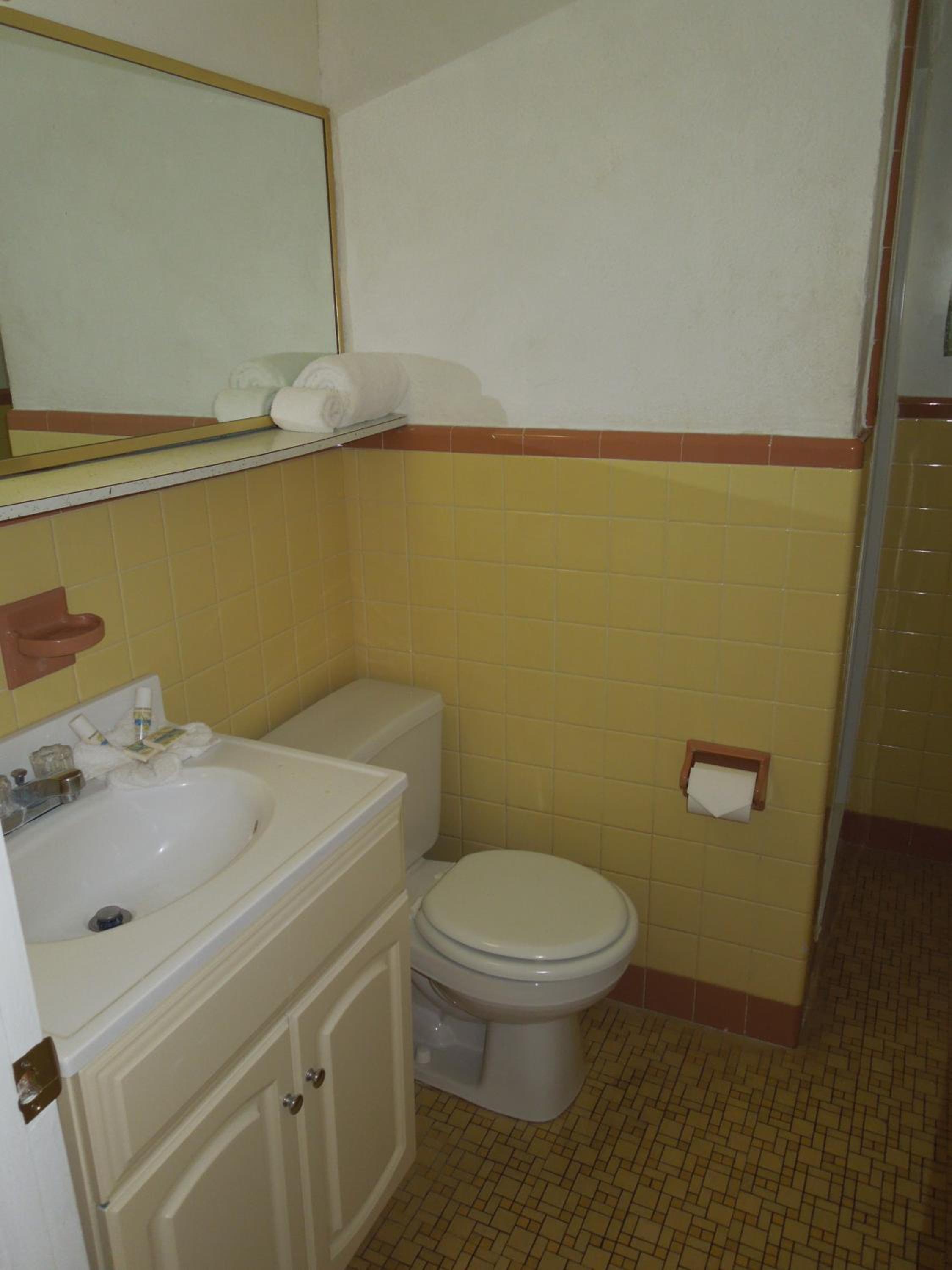 Studio (6  Adults) - Photo 3