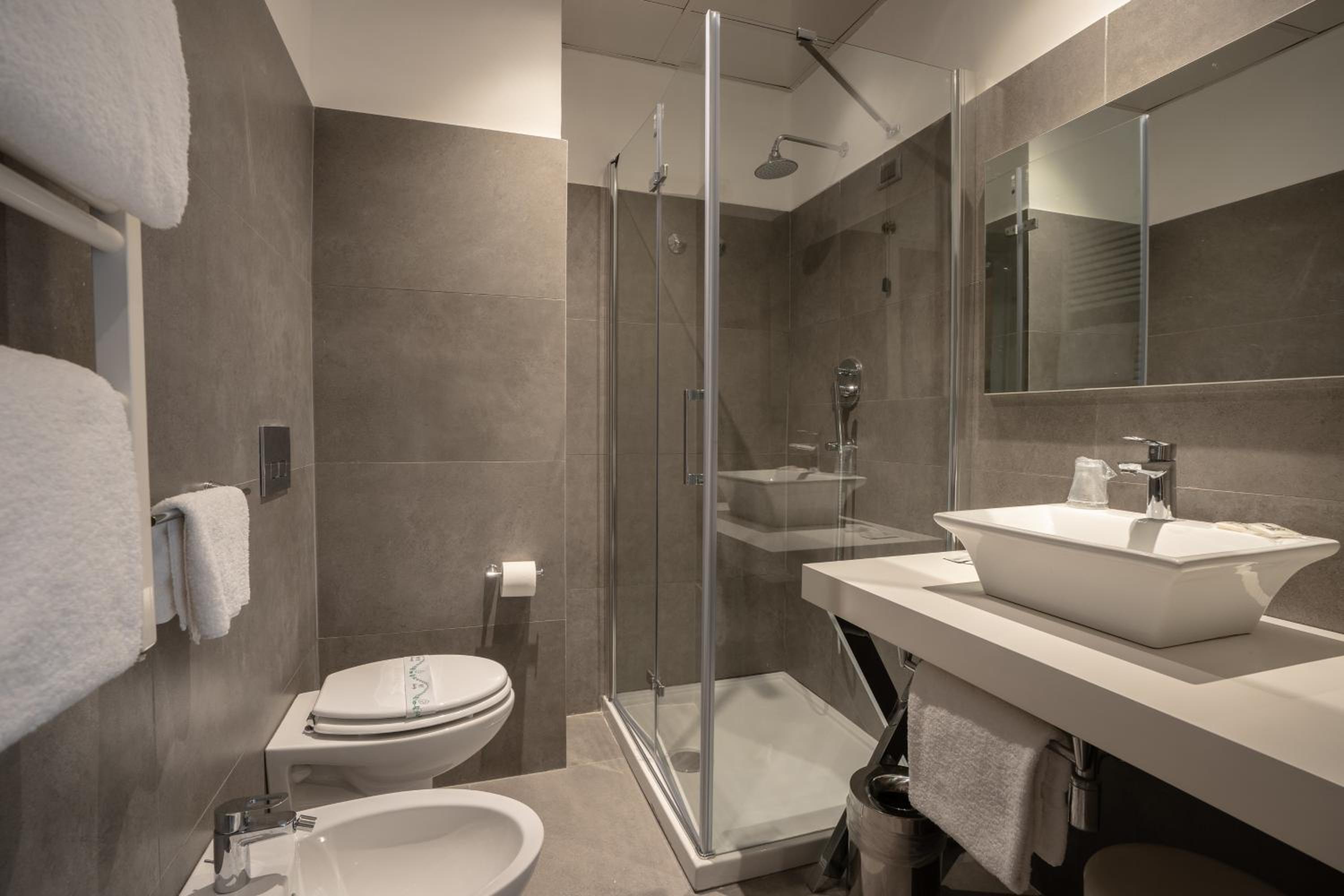 Superior Double or Twin Room photo 2