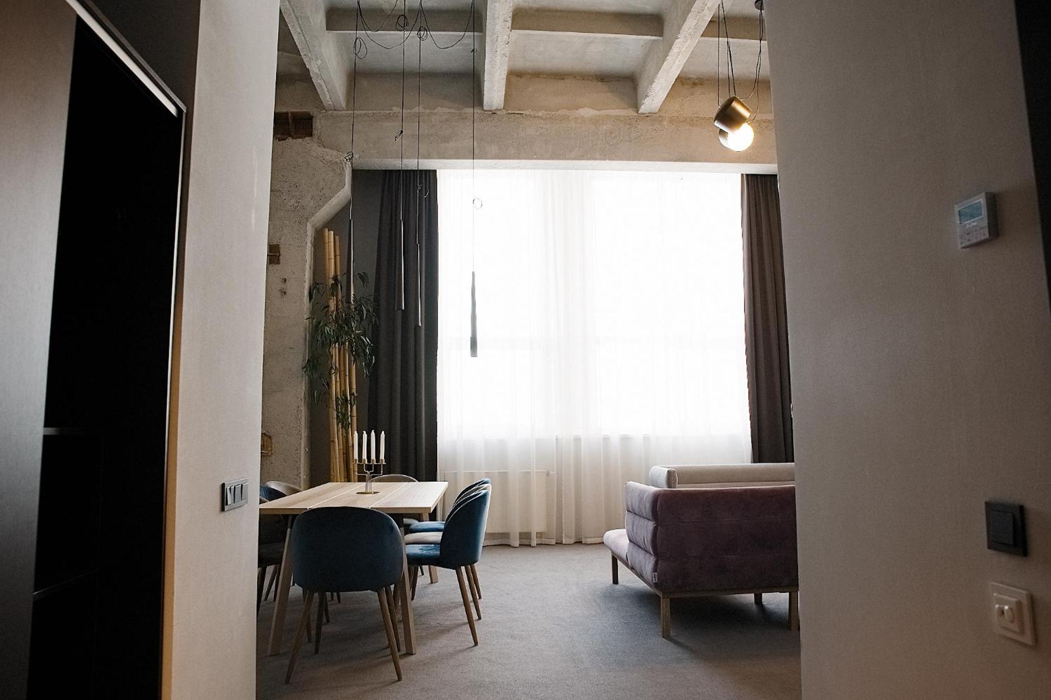 One-Bedroom Suite - Photo 13
