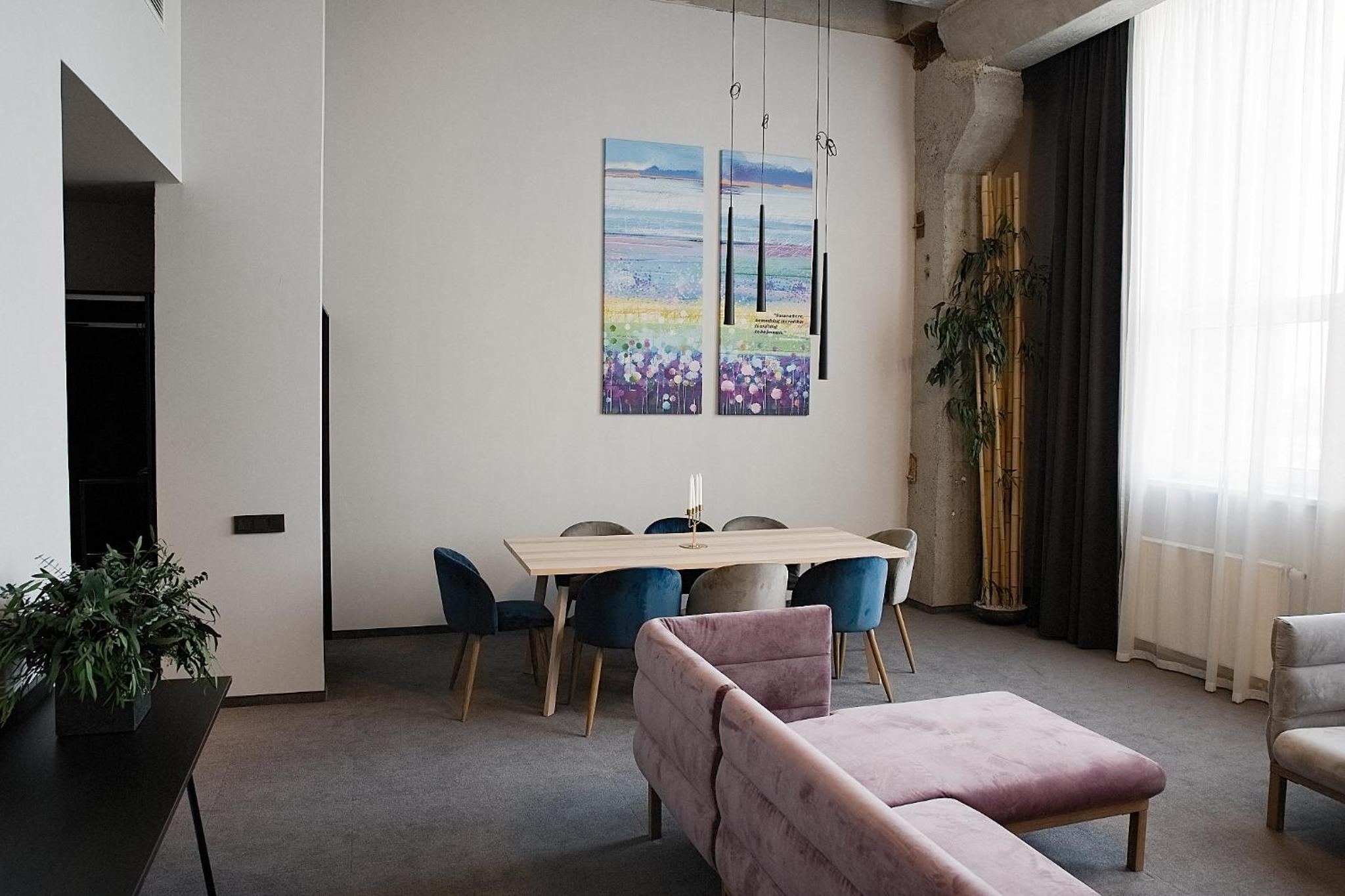 One-Bedroom Suite - Photo 12