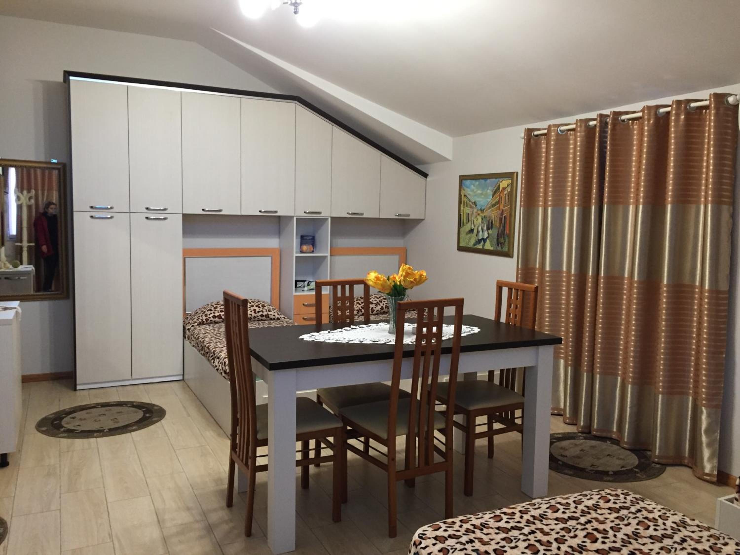 Deluxe Apartment photo 2