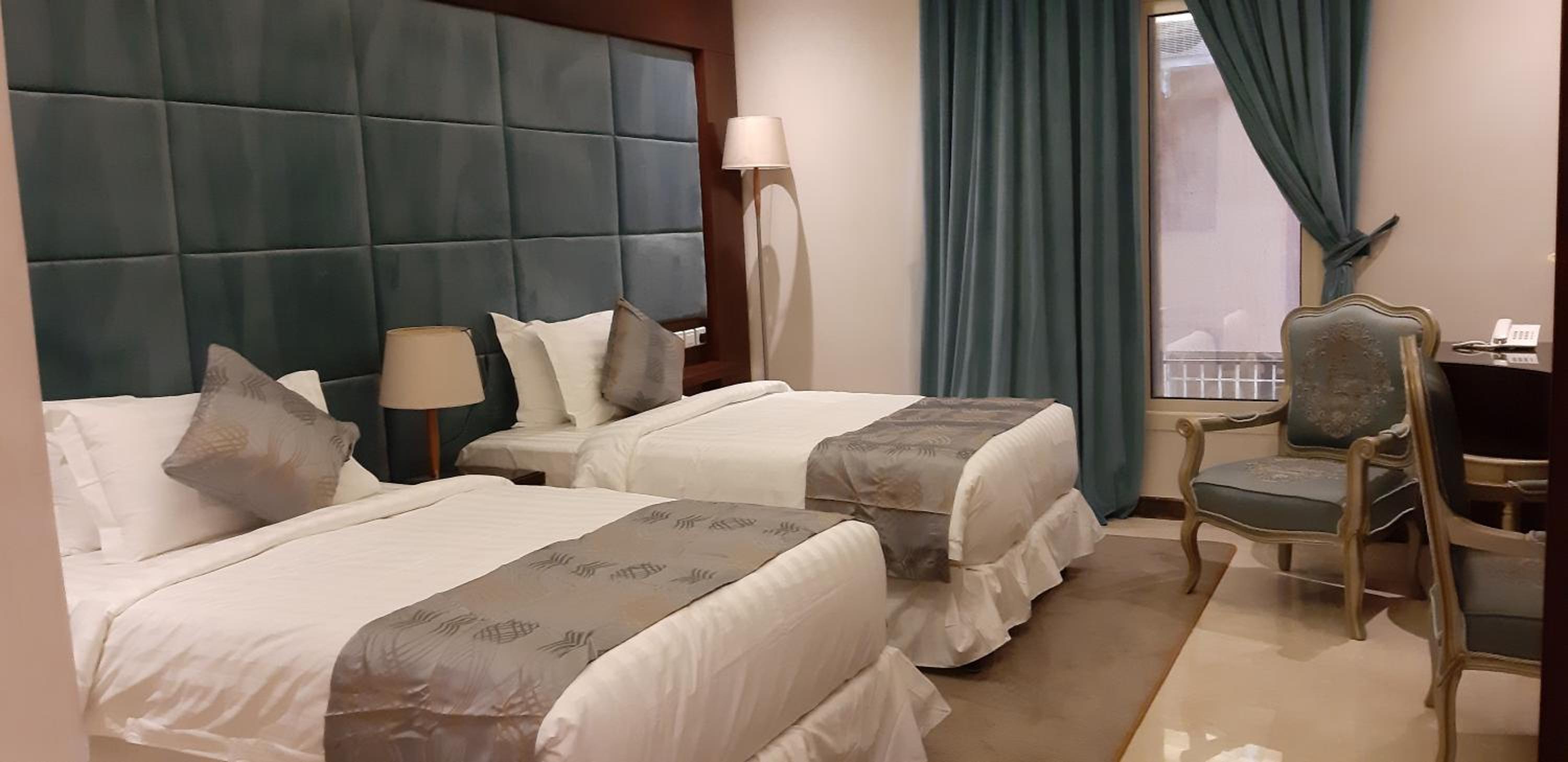 Budget Twin Room - Photo 4
