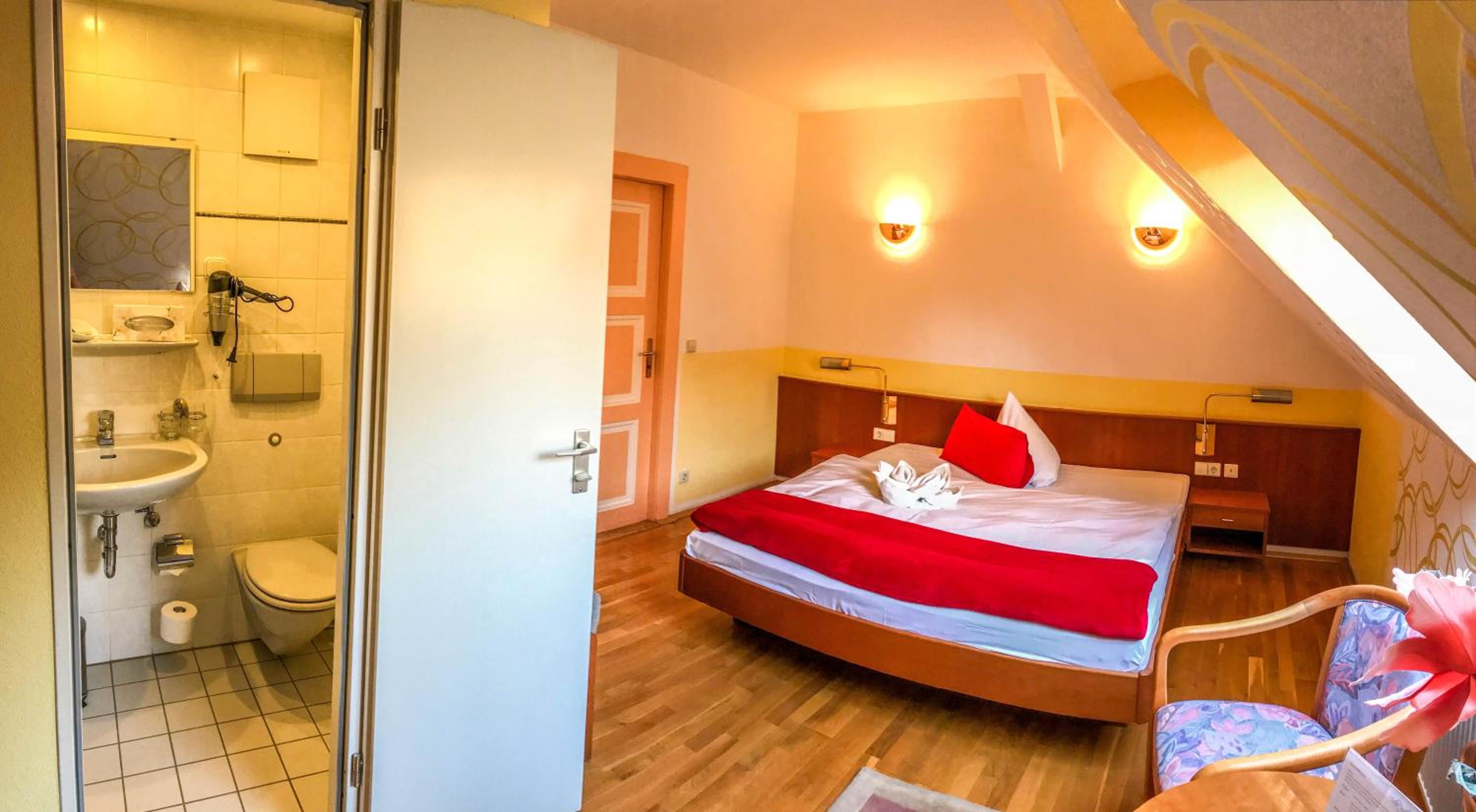Single Room photo 2