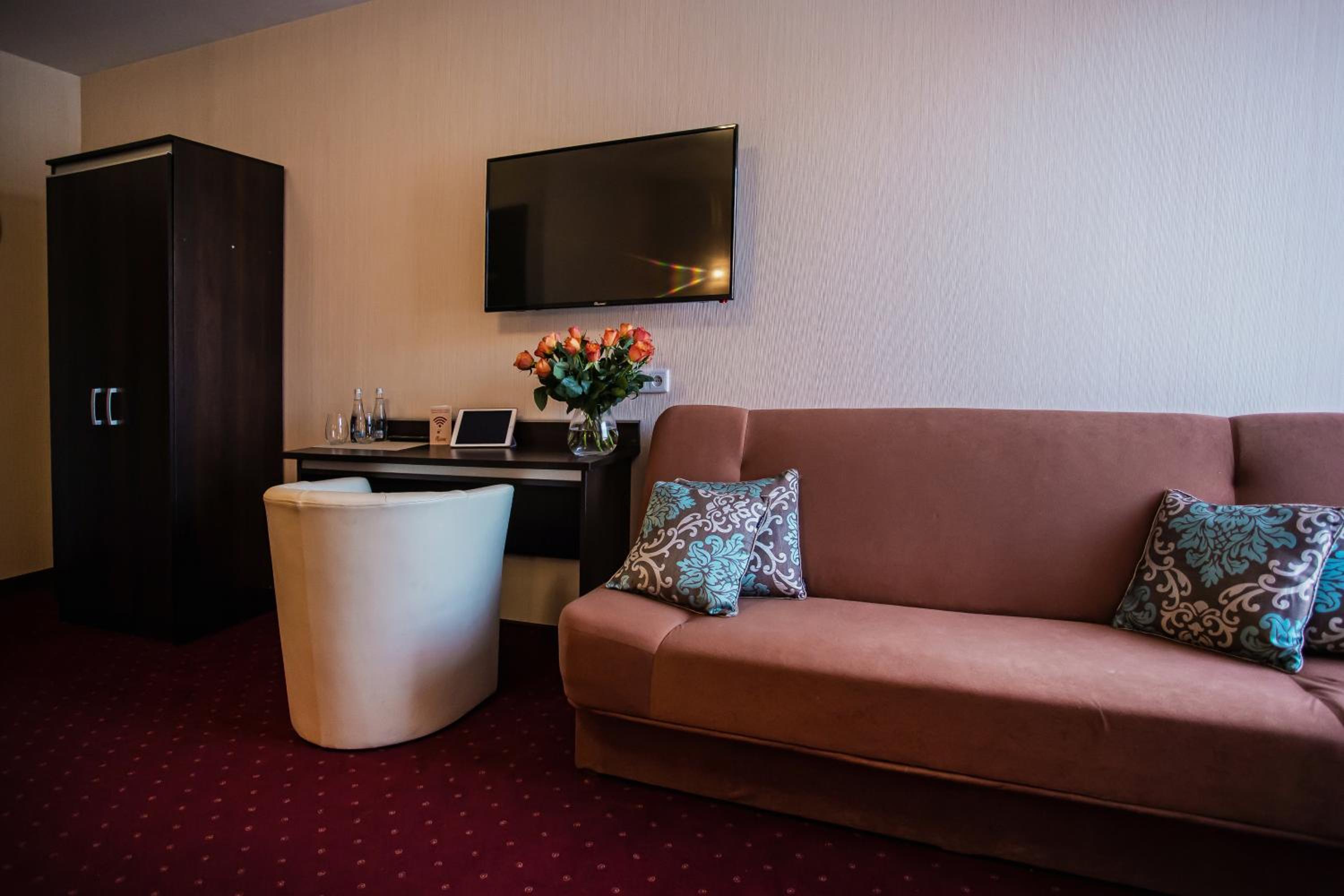 Standard Double Room - Photo 1