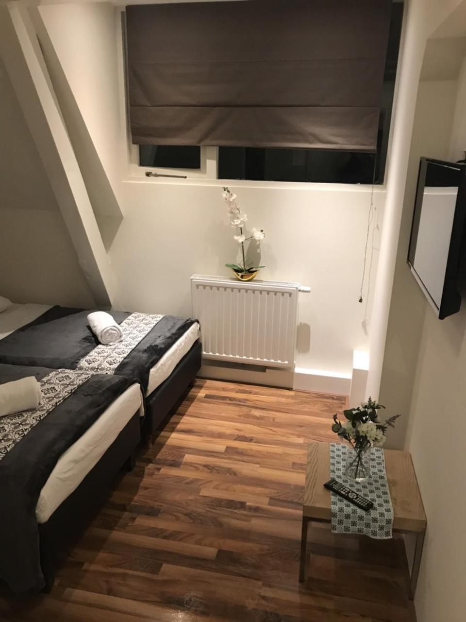 Family Room photo 1