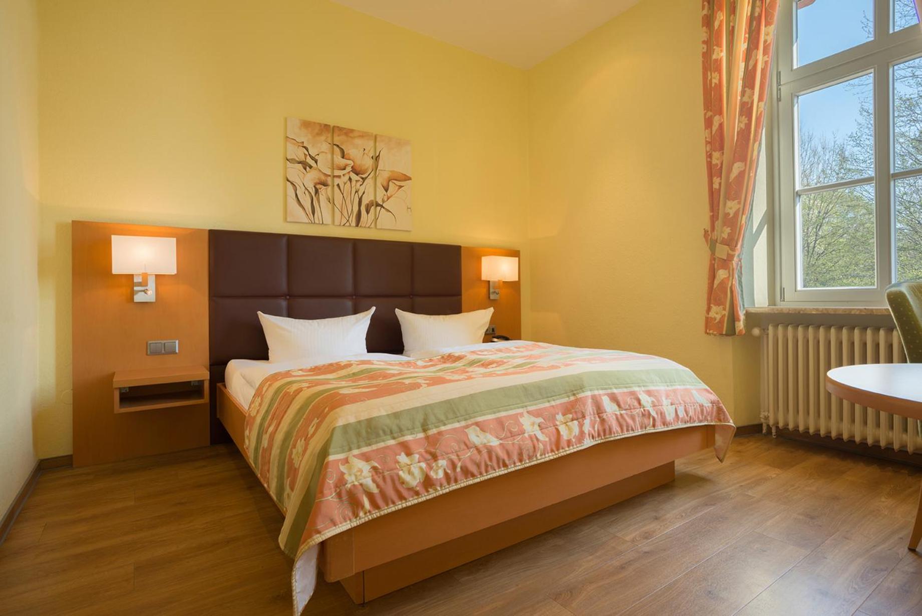 Business Double Room - Photo 7