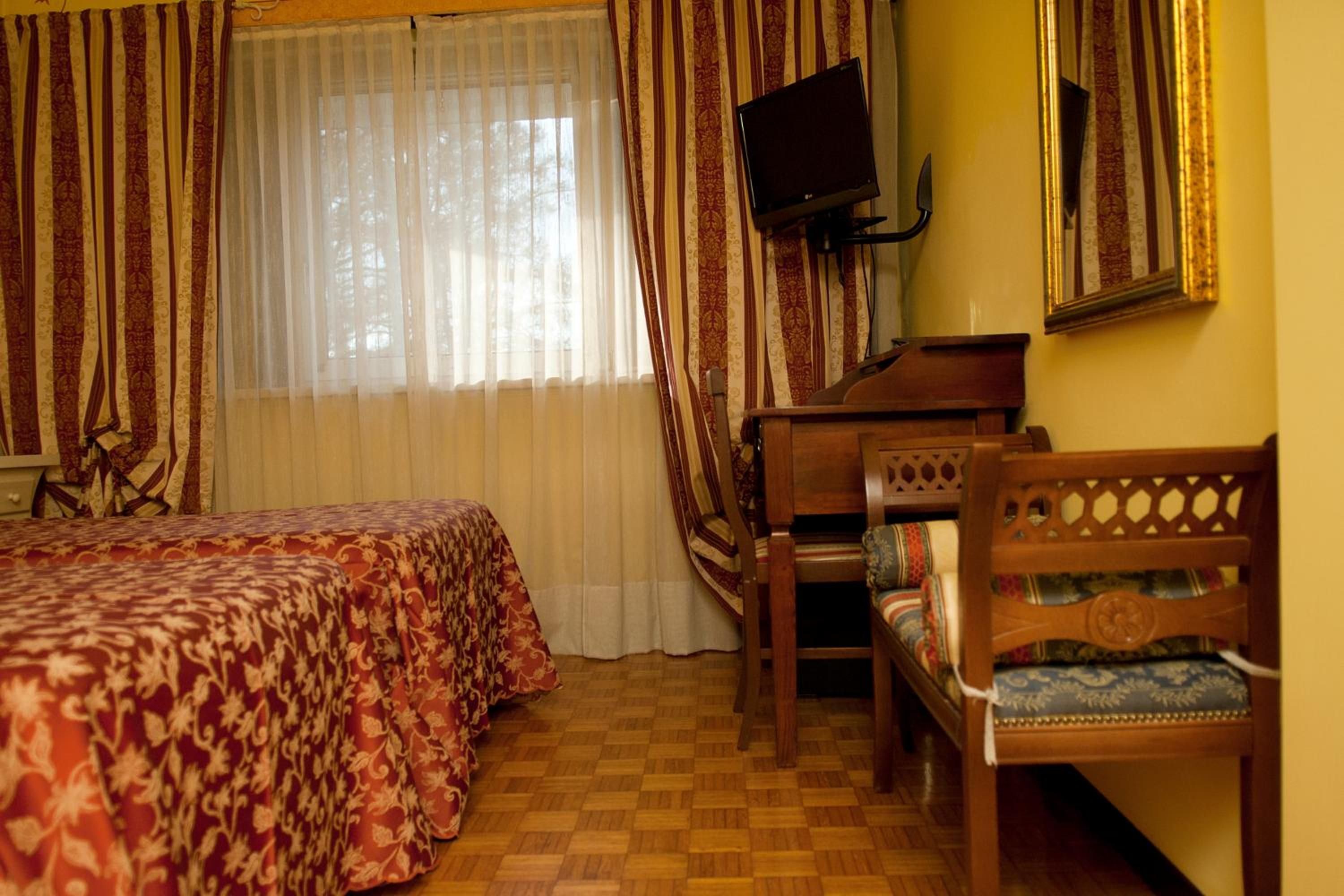 Standard Twin Room photo 1