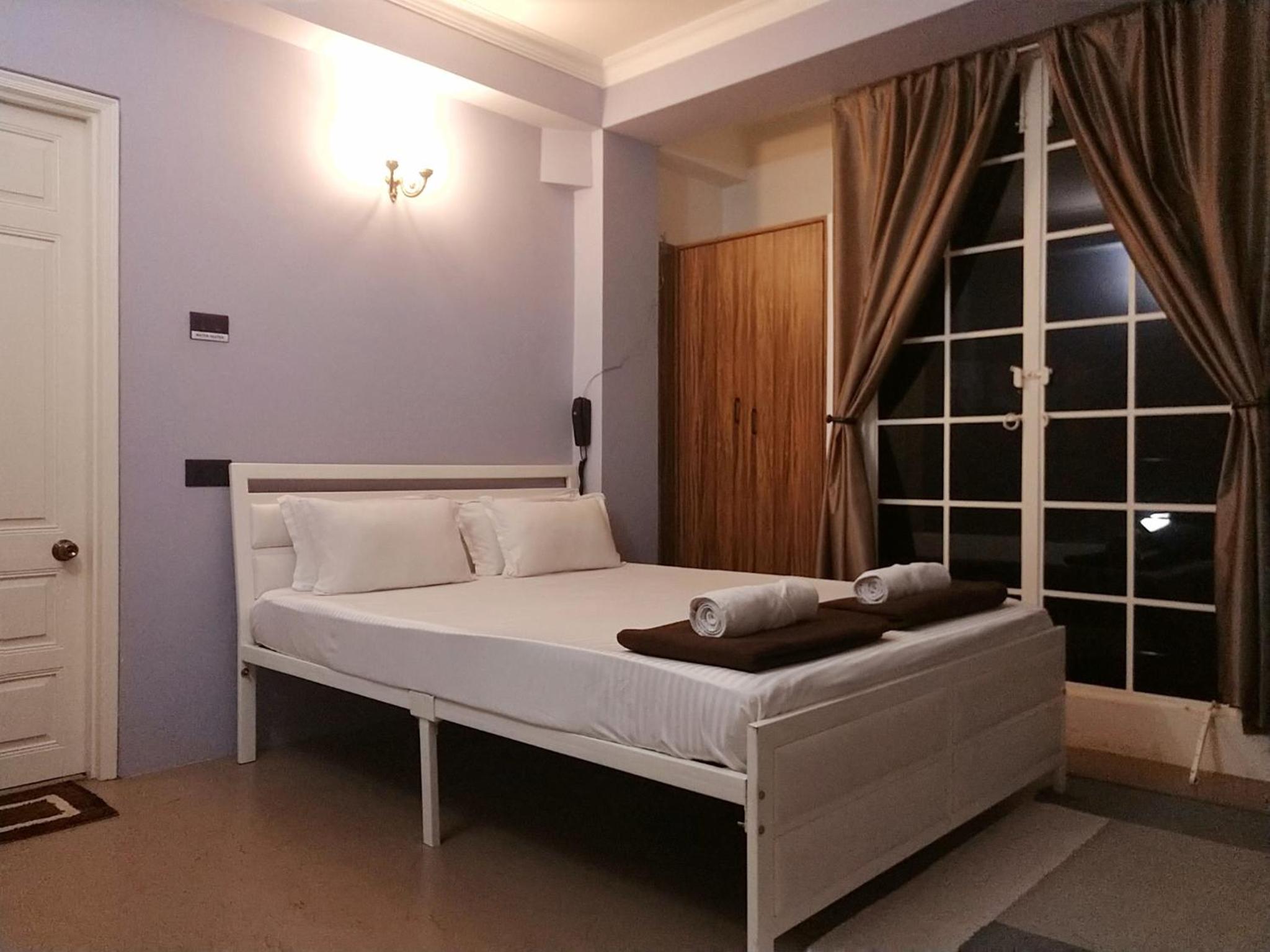 Standard Double Room photo 3