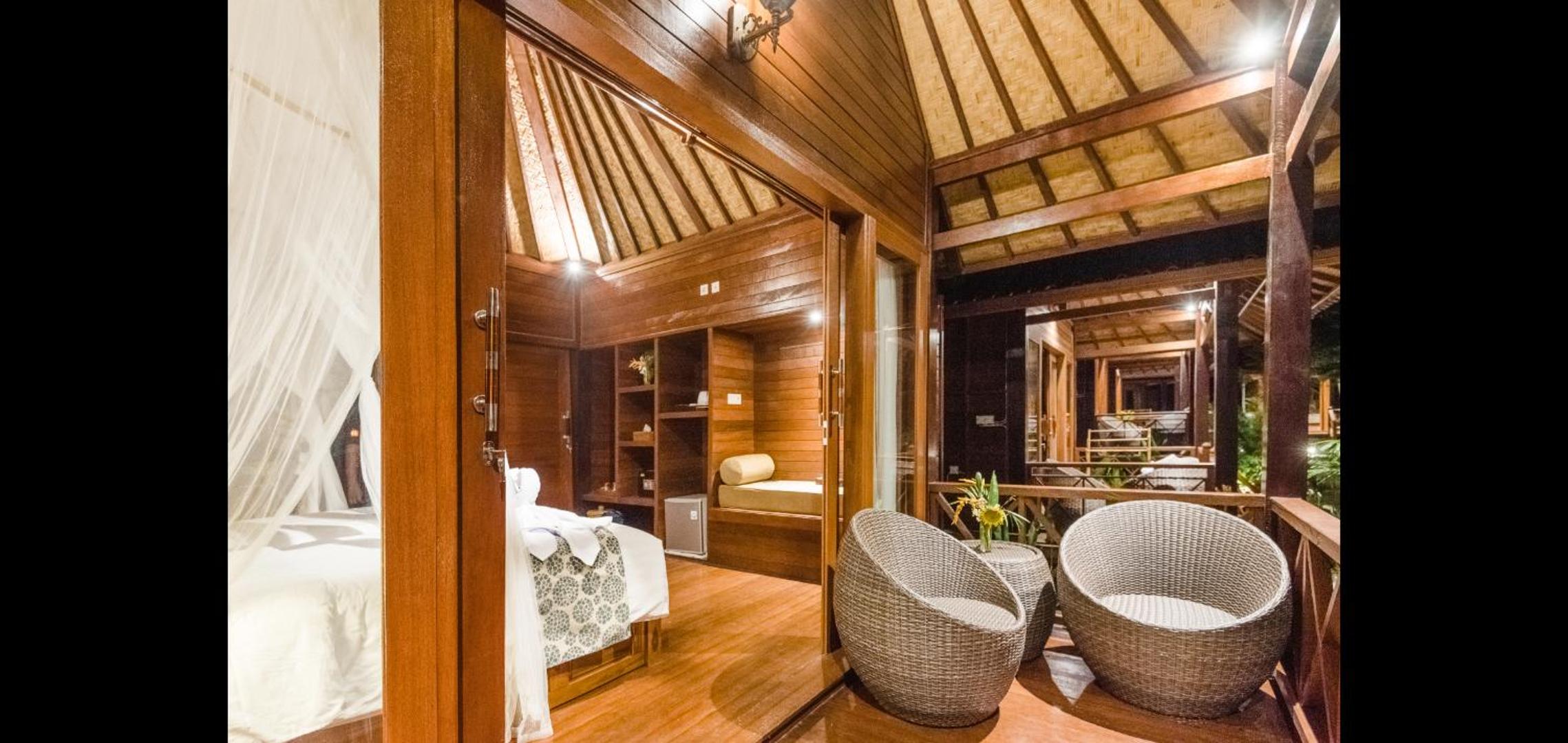 Deluxe Double Room - Photo 13