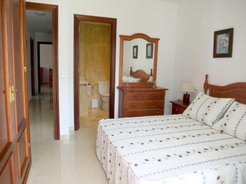 Four-Bedroom Apartment (4-7 Adults) photo 3