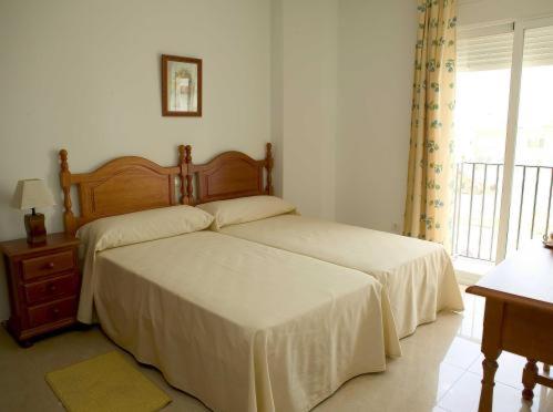 Three-Bedroom Apartment (3-6 Adults)  photo 3