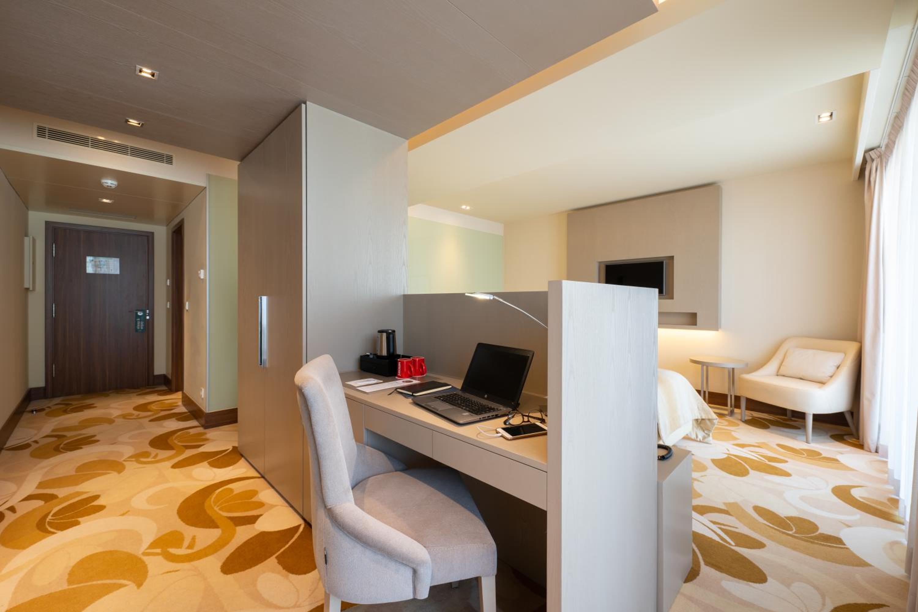 Deluxe Room with Terrace