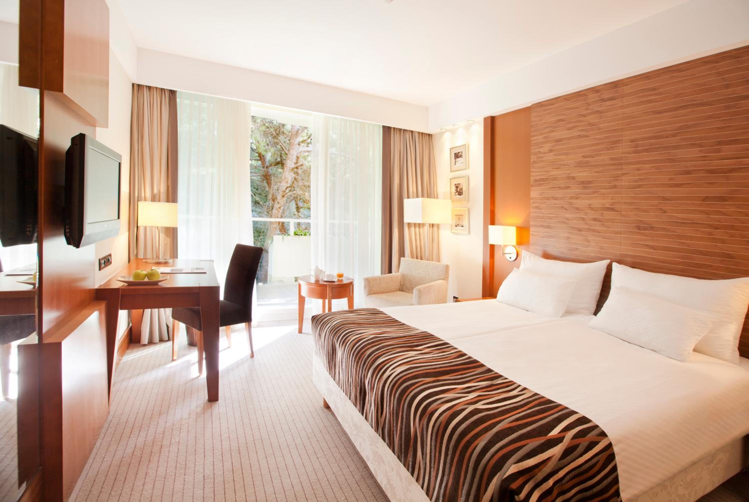 Doppelzimmer mit Balkon
