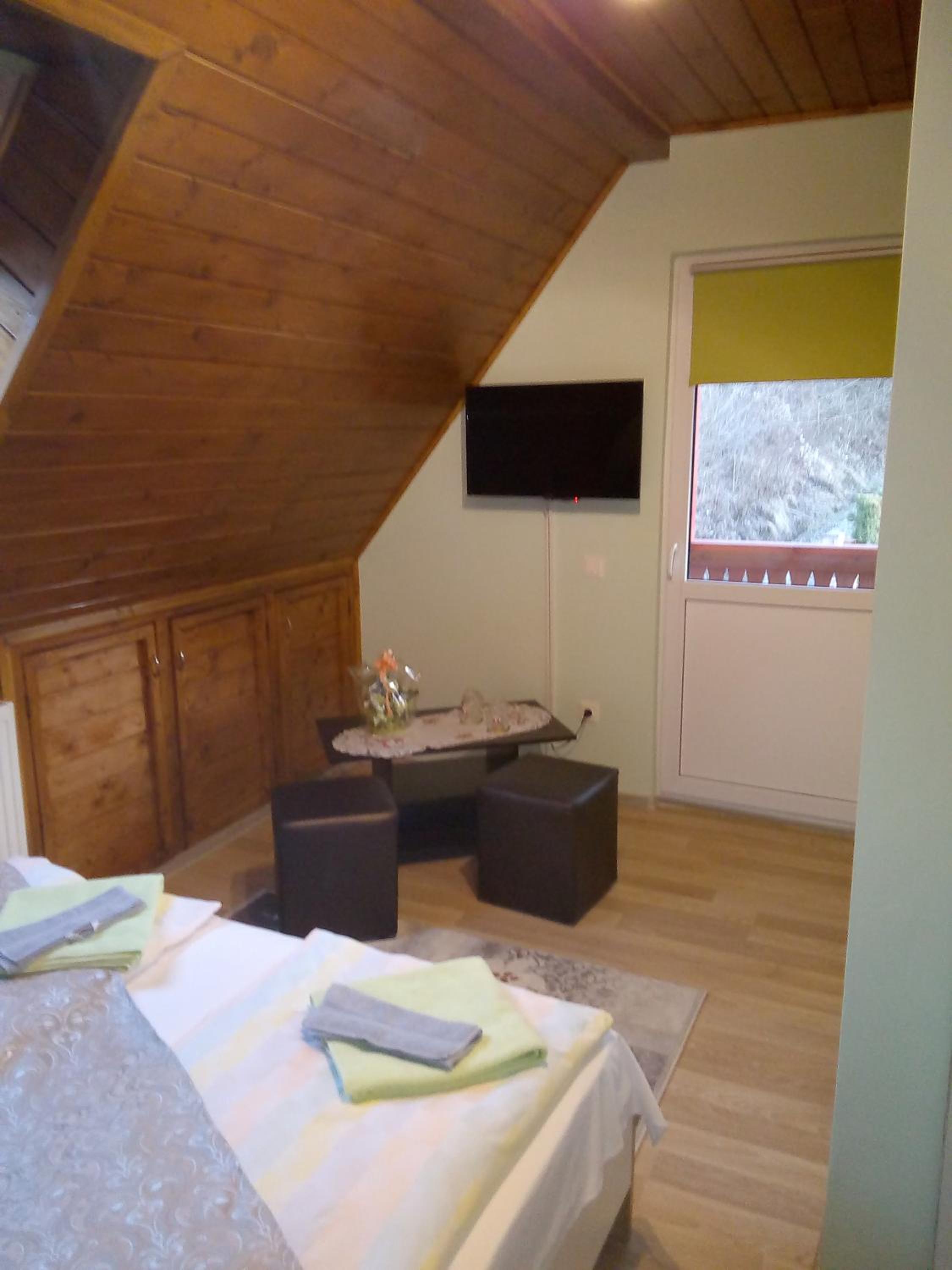 Double Room with Balcony photo 2