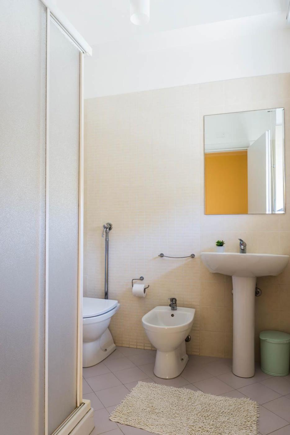 Triple Room with Private Bathroom photo 3