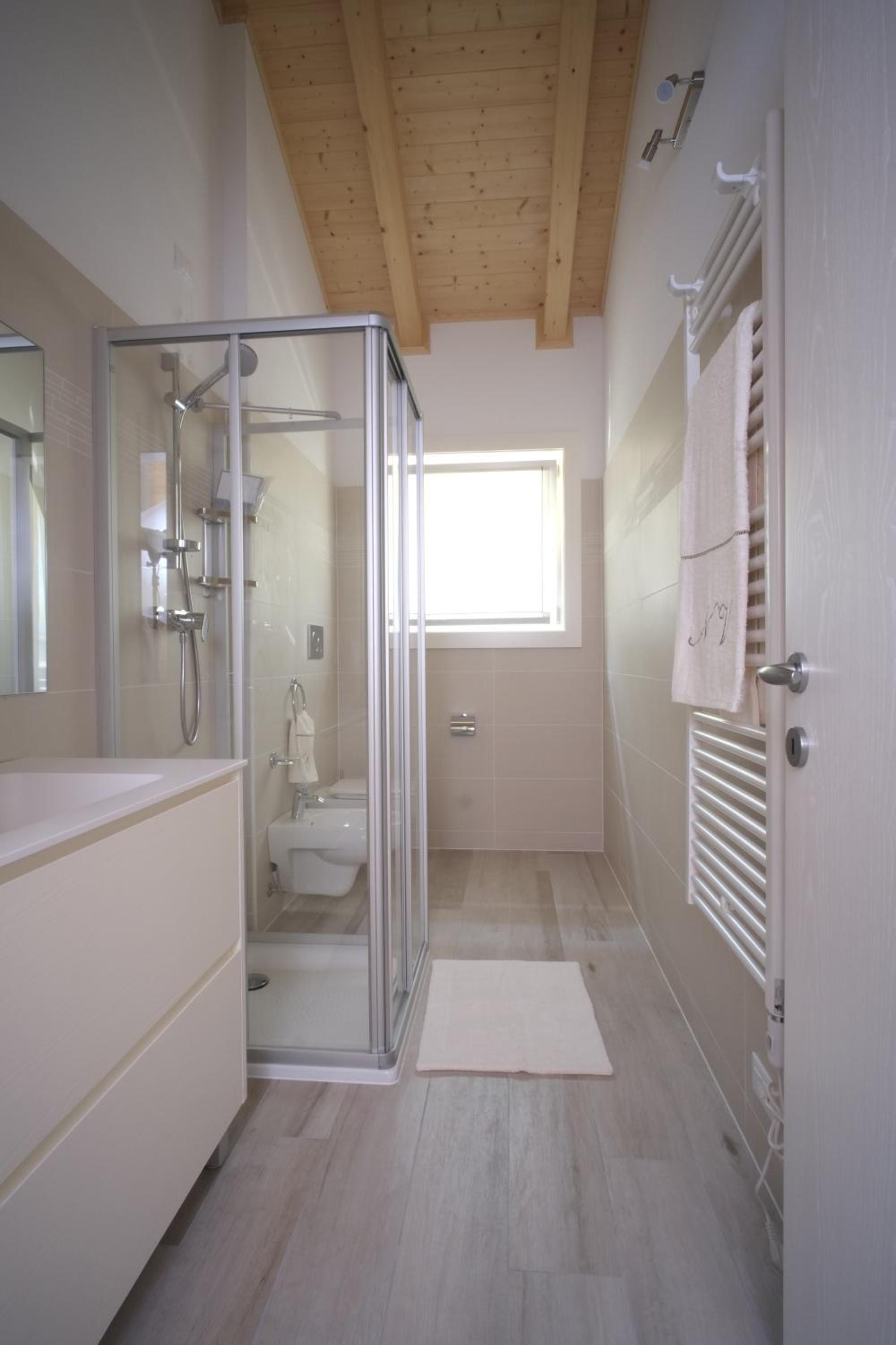 Double Room with Private Bathroom photo 2