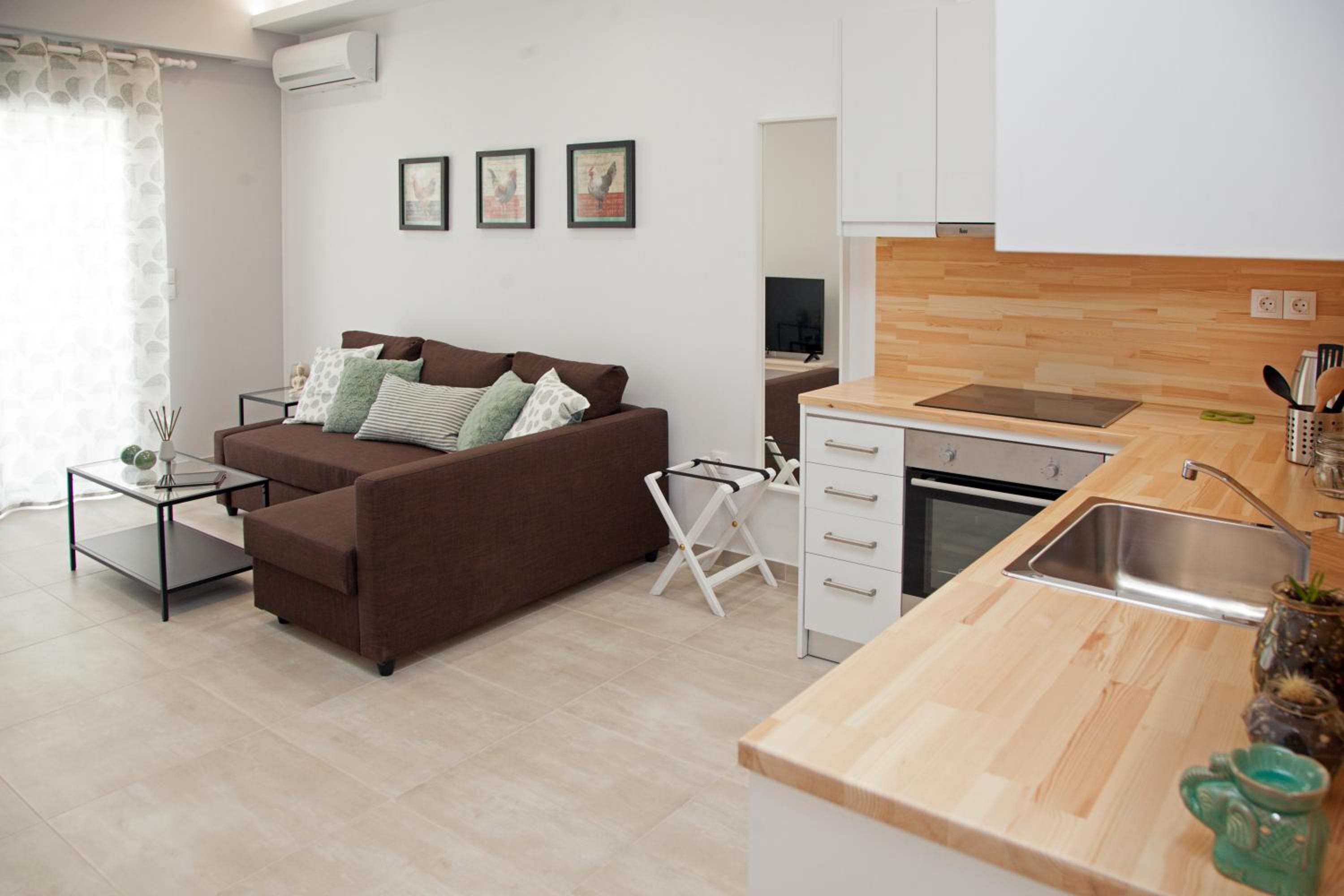 Premium Studio with Balcony photo 3