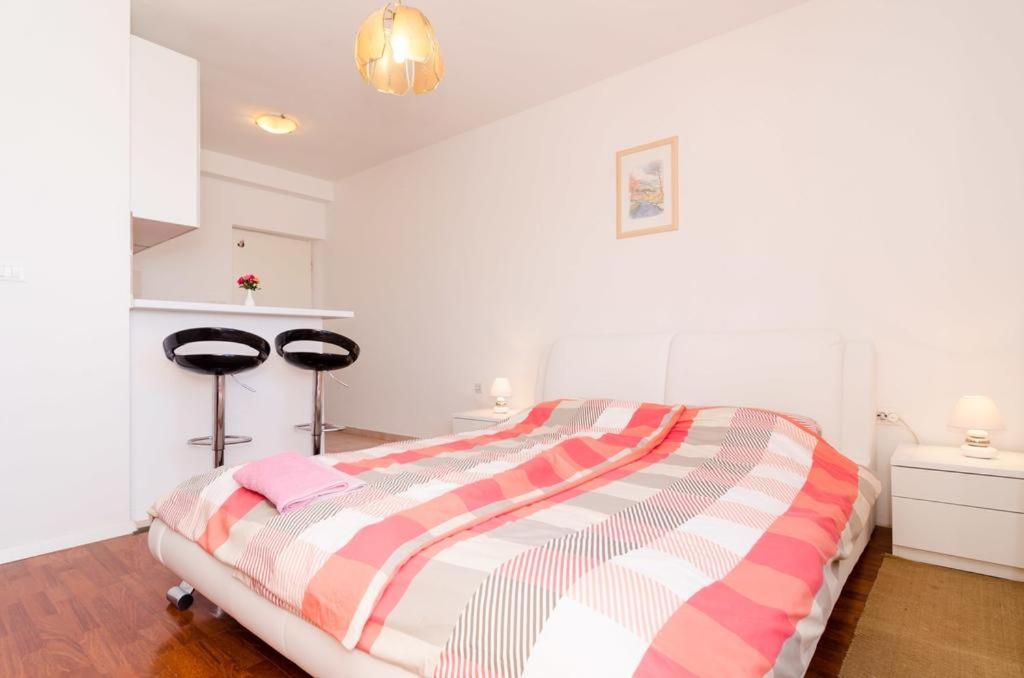 Studio Apartment with Sea View (2 Adults) photo 3