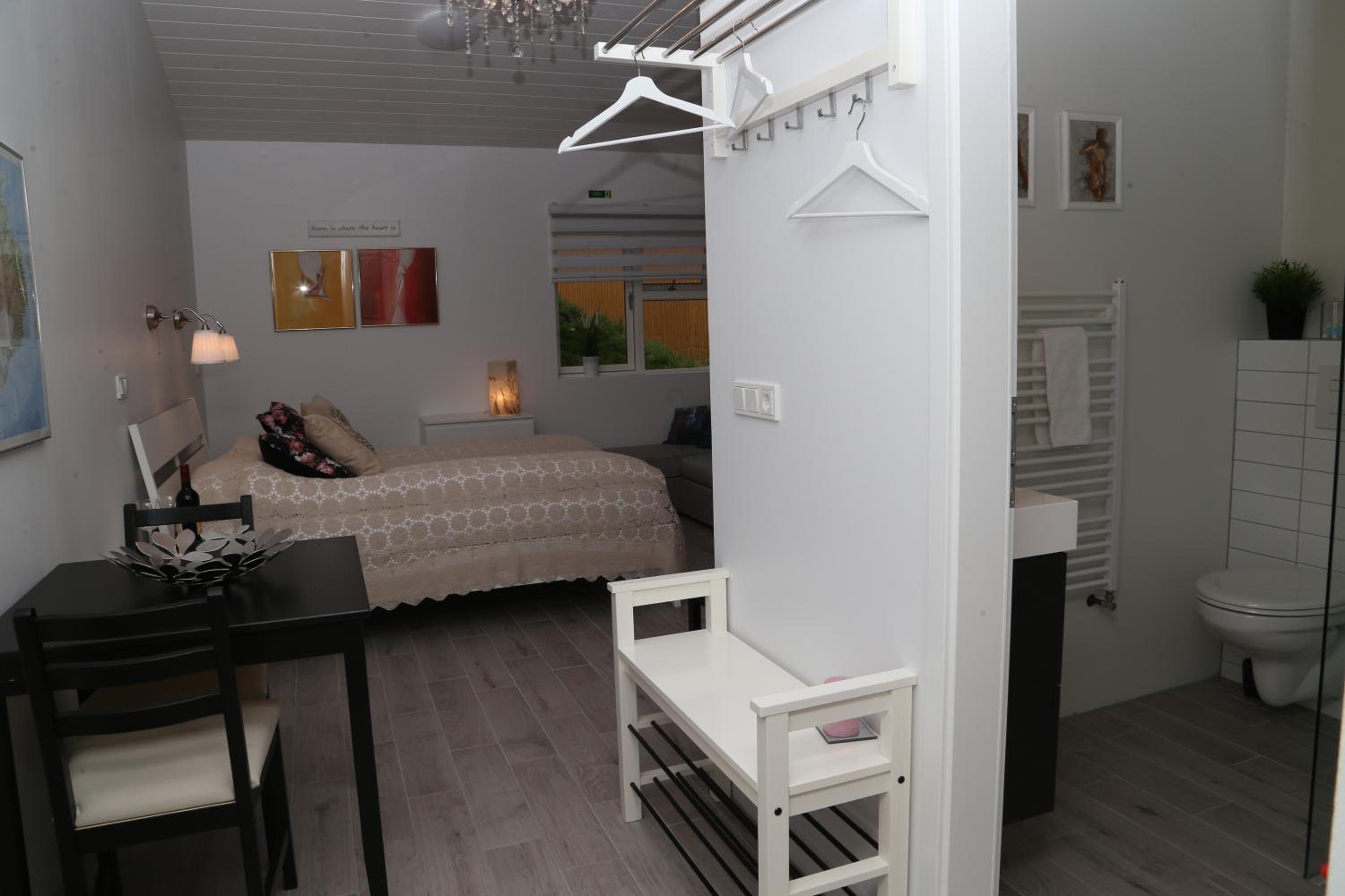 Studio (3 Adults) - Photo 5