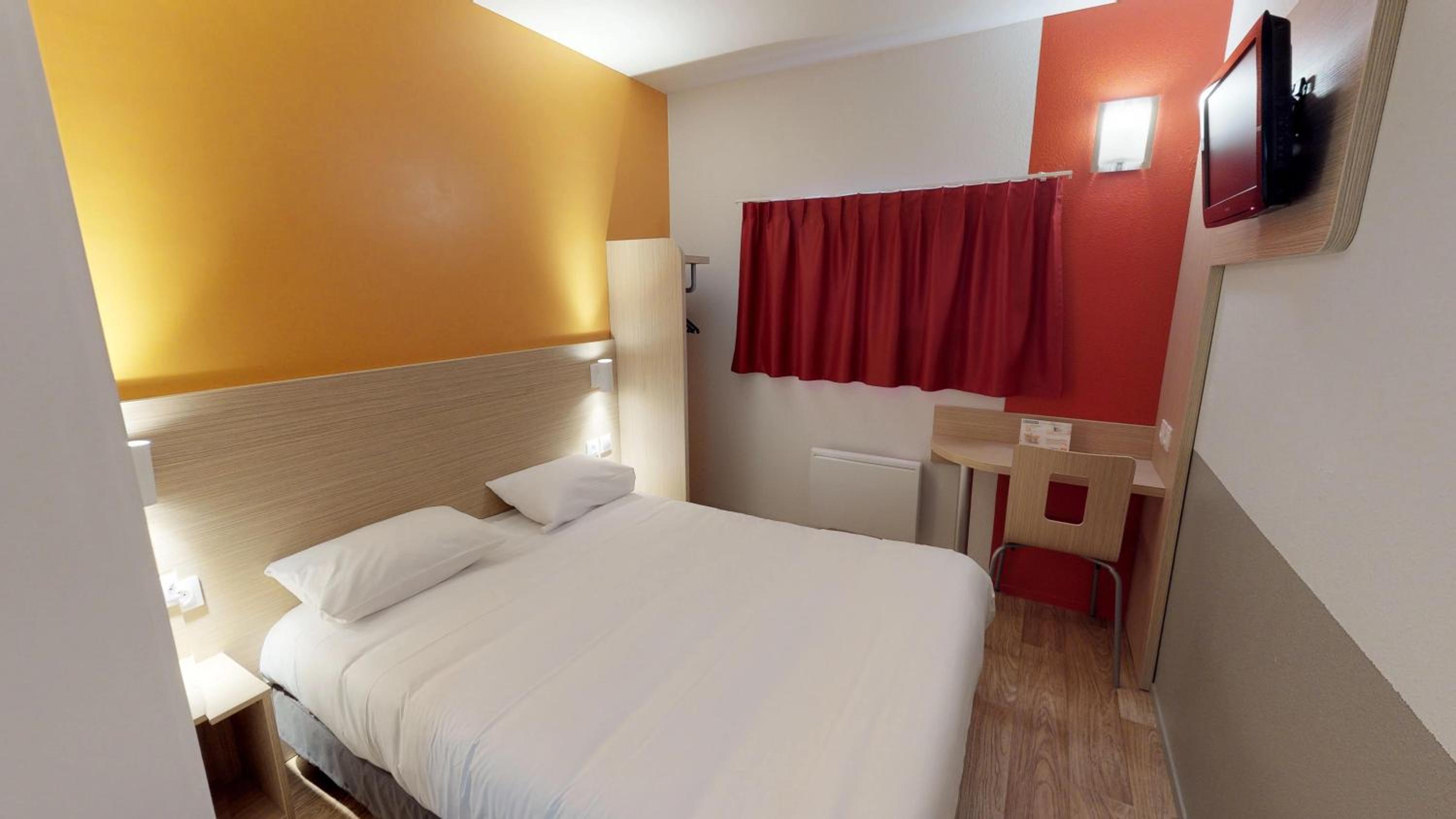 Standard Double Room - Photo 1