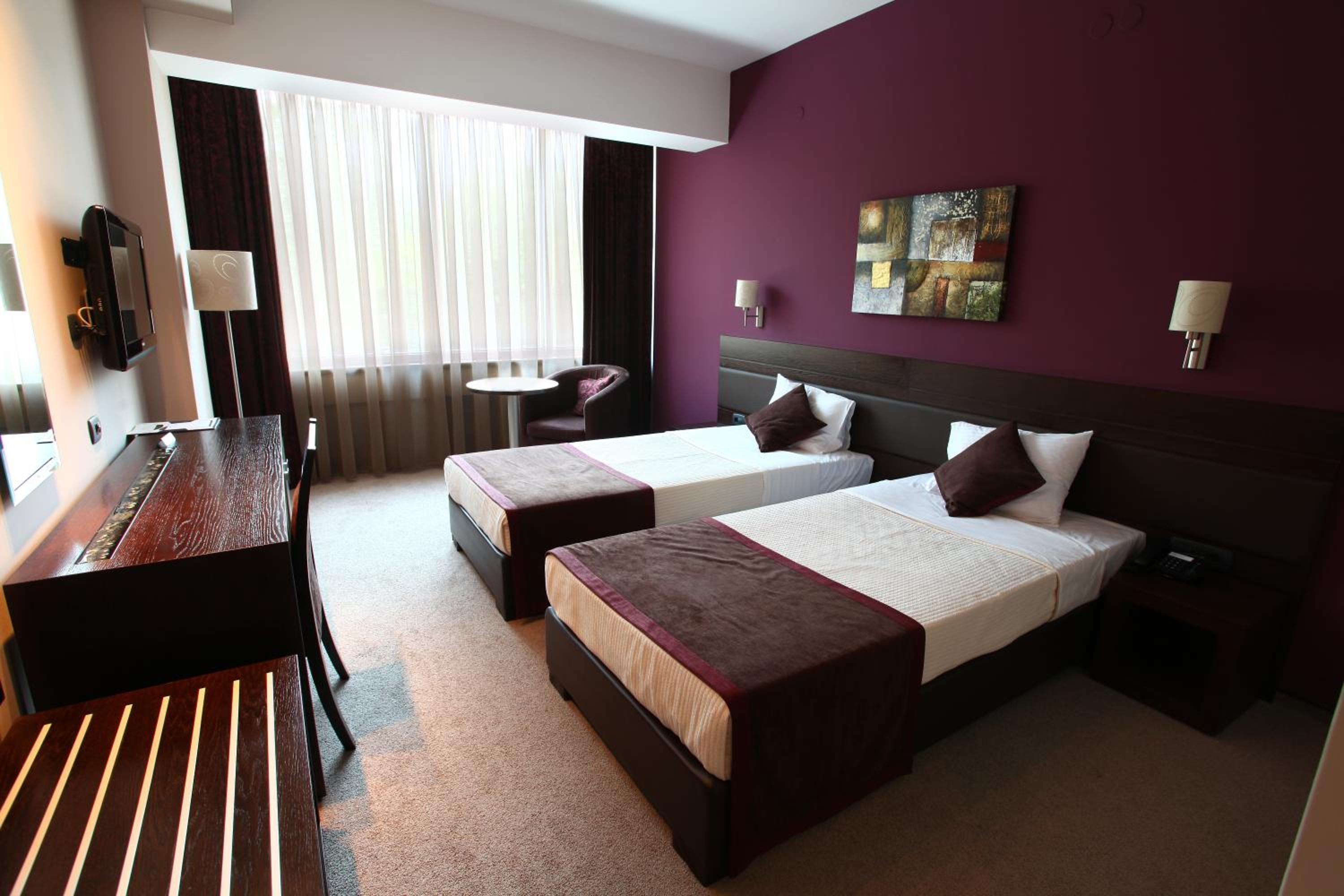 Twin room (Free Indoor Parking)