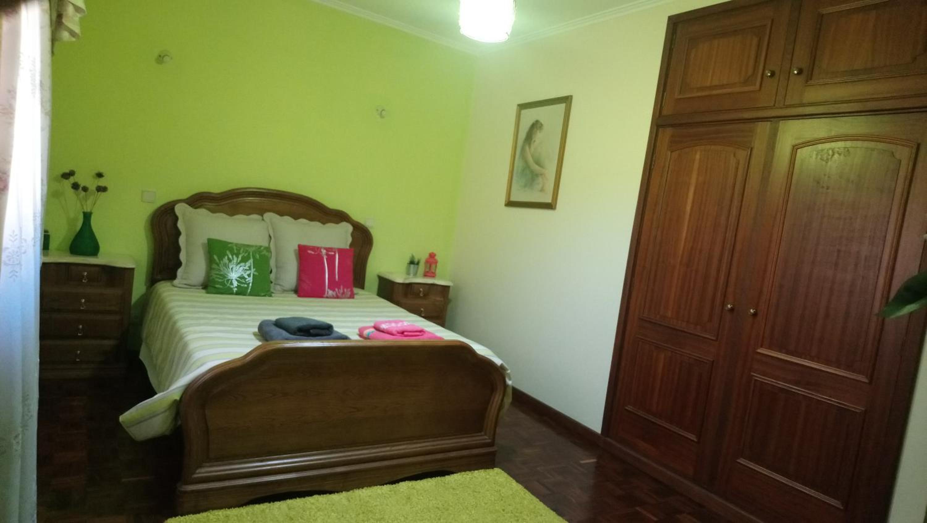 Deluxe Room (2 Adults + 1 Child) photo 1