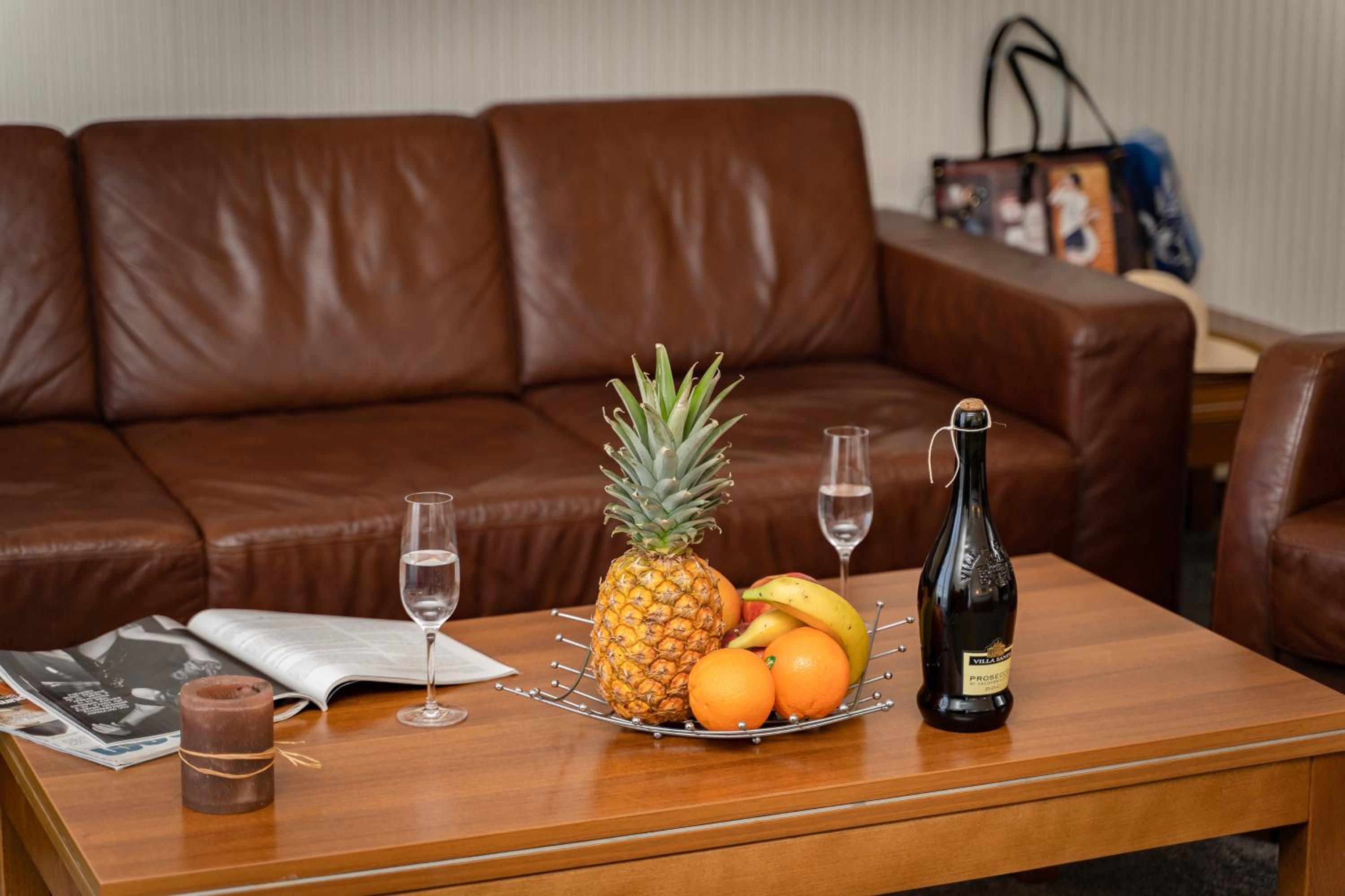 Deluxe Double Room with City View - Photo 5
