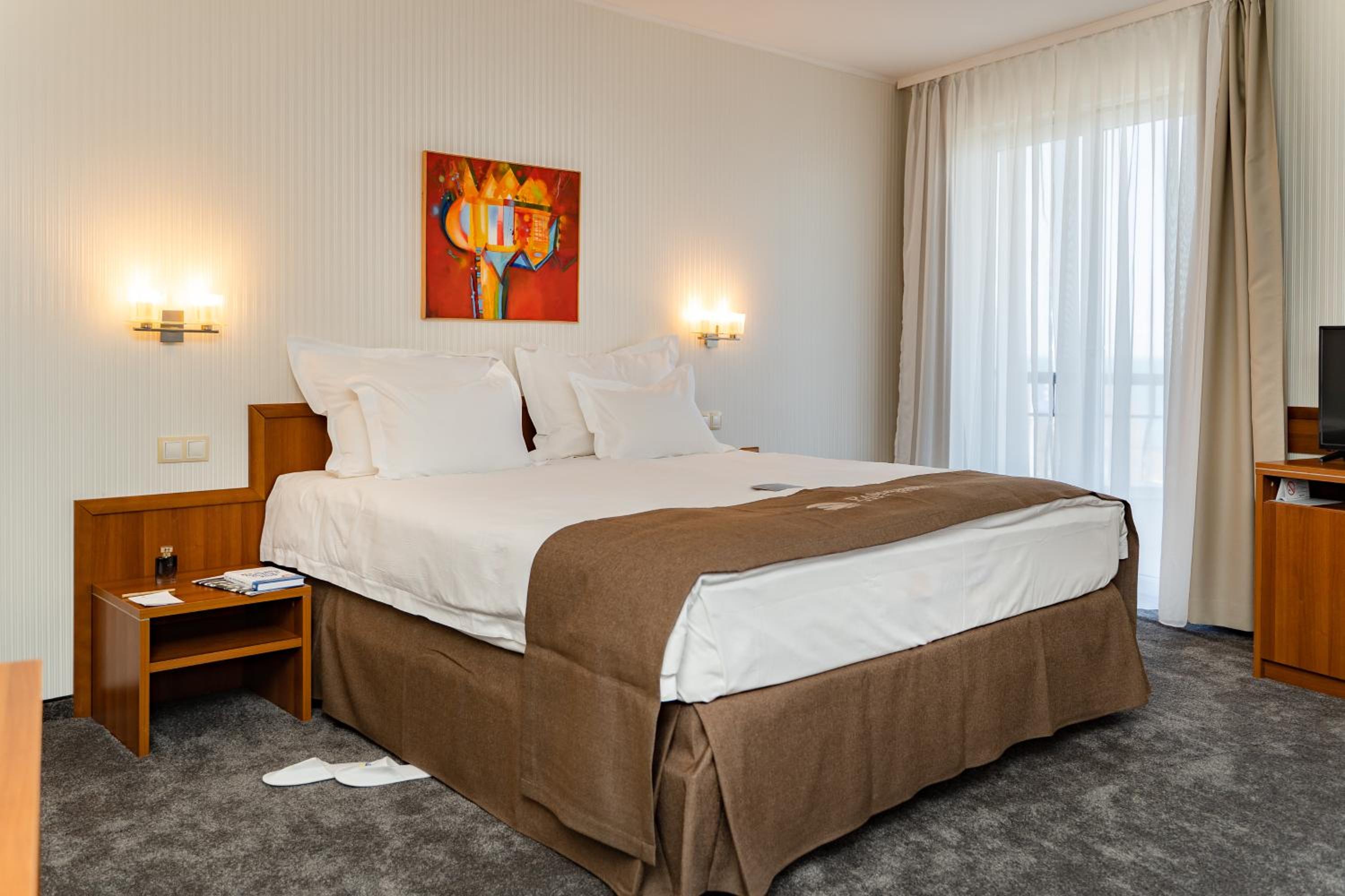 Deluxe Double Room with Sea View - Photo 1