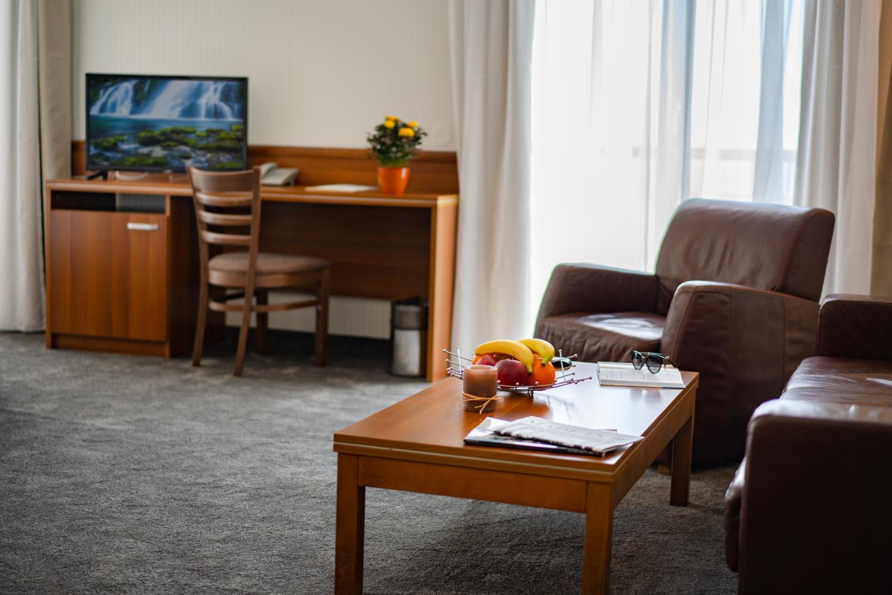 Deluxe Double Room with Sea View - Photo 2