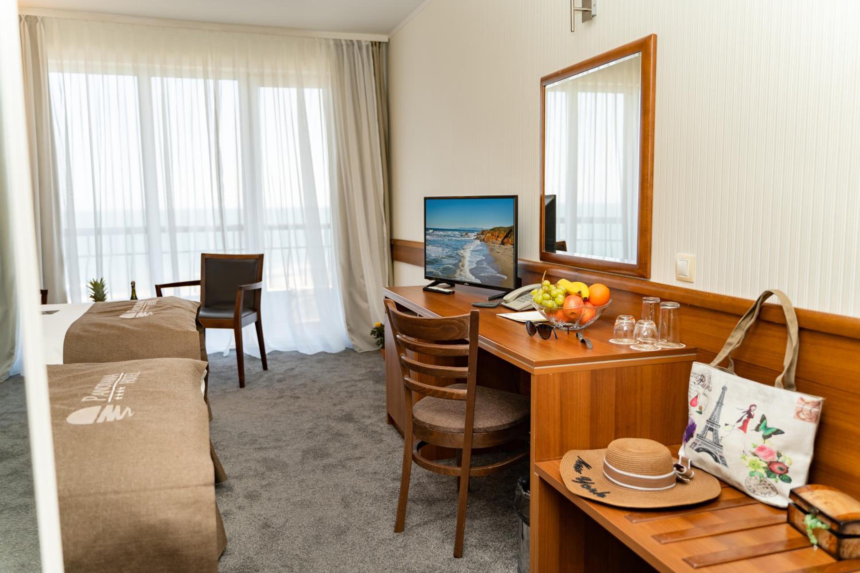 Standard Double Room with Sea View (2 Adults) - Photo 2