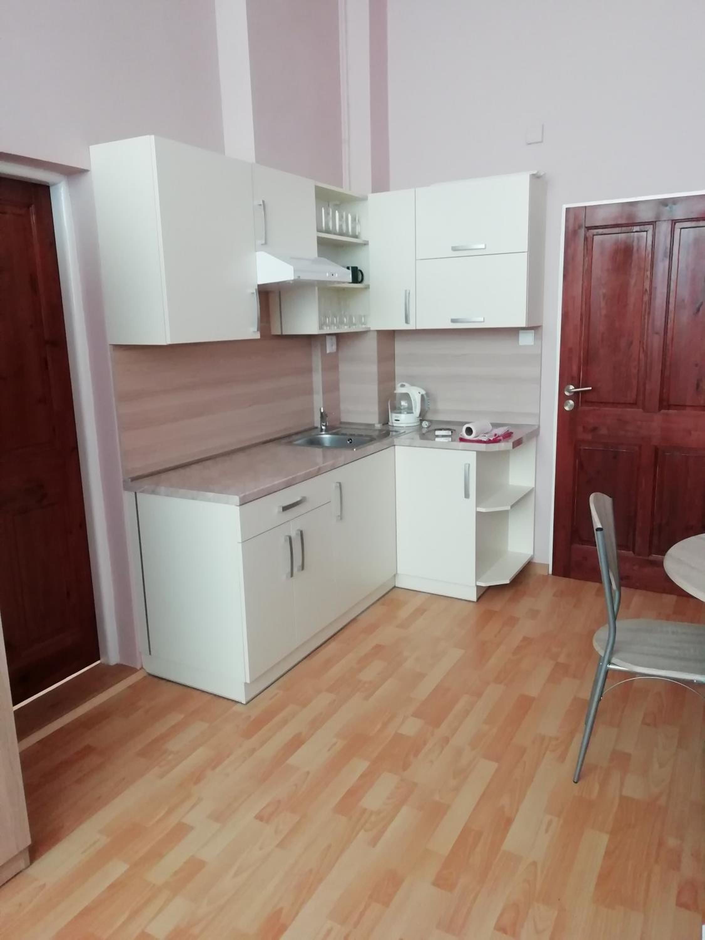 Standard Apartment - Photo 2