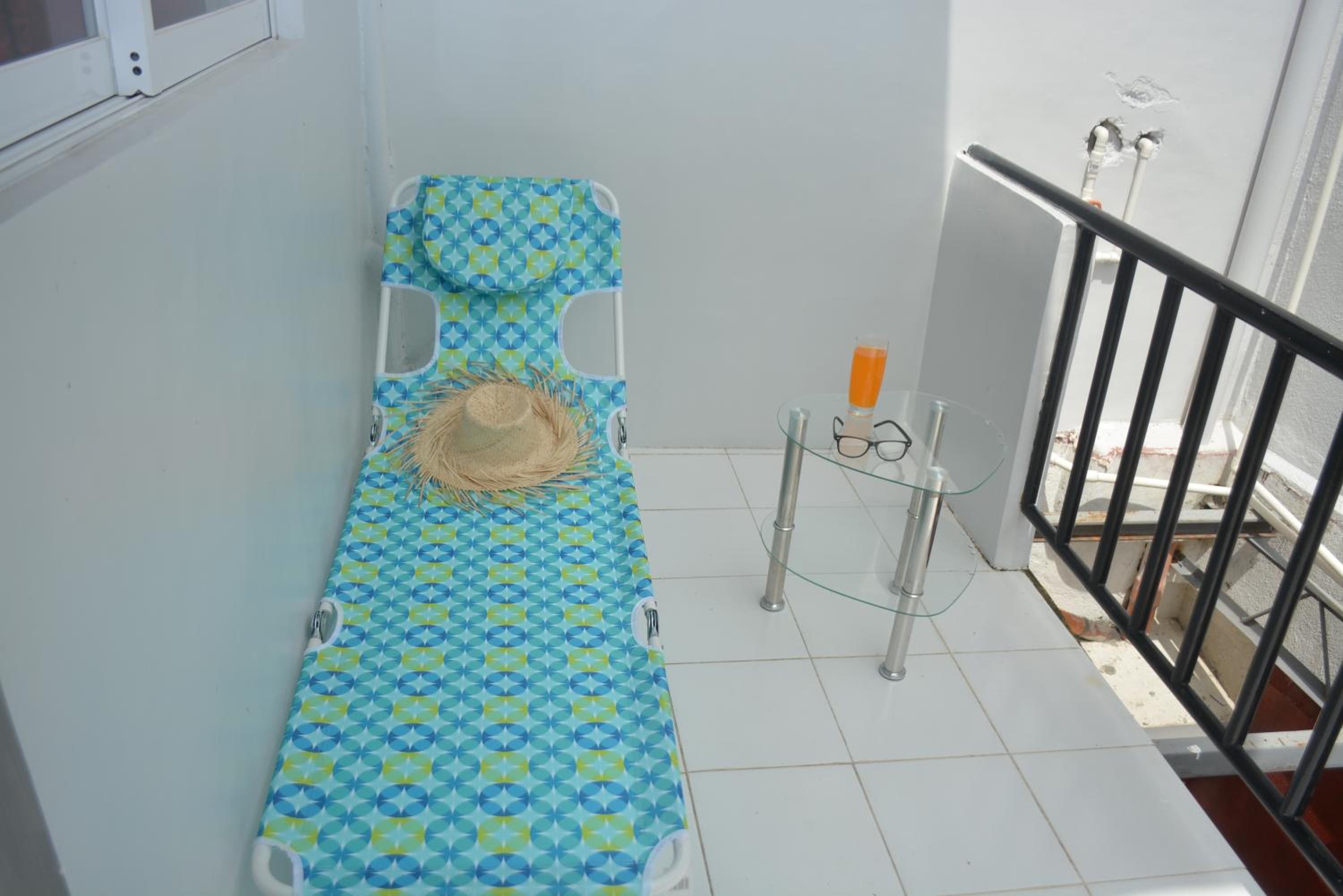 Deluxe Double Room with Balcony - Photo 25