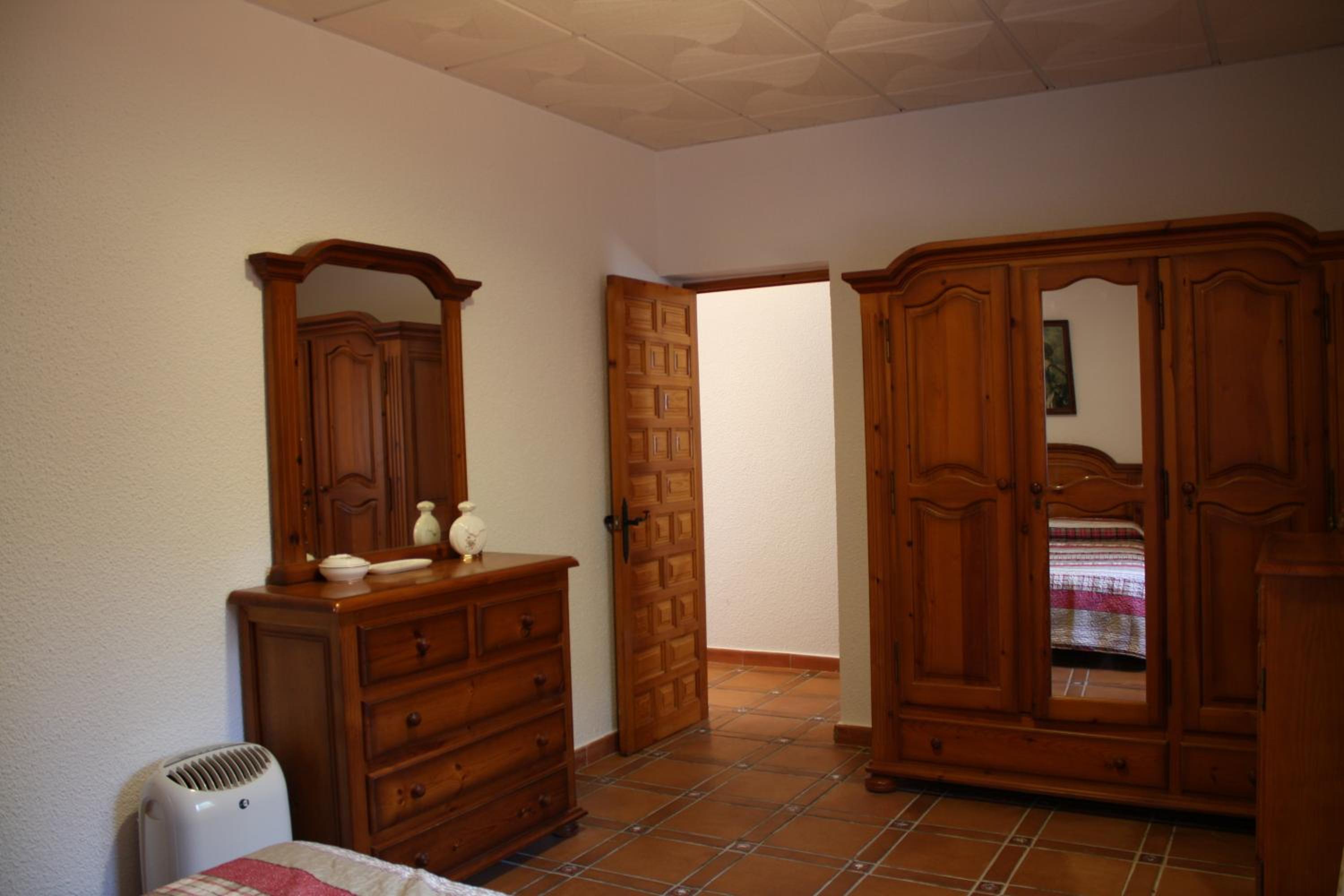 Five-Bedroom Villa photo 3