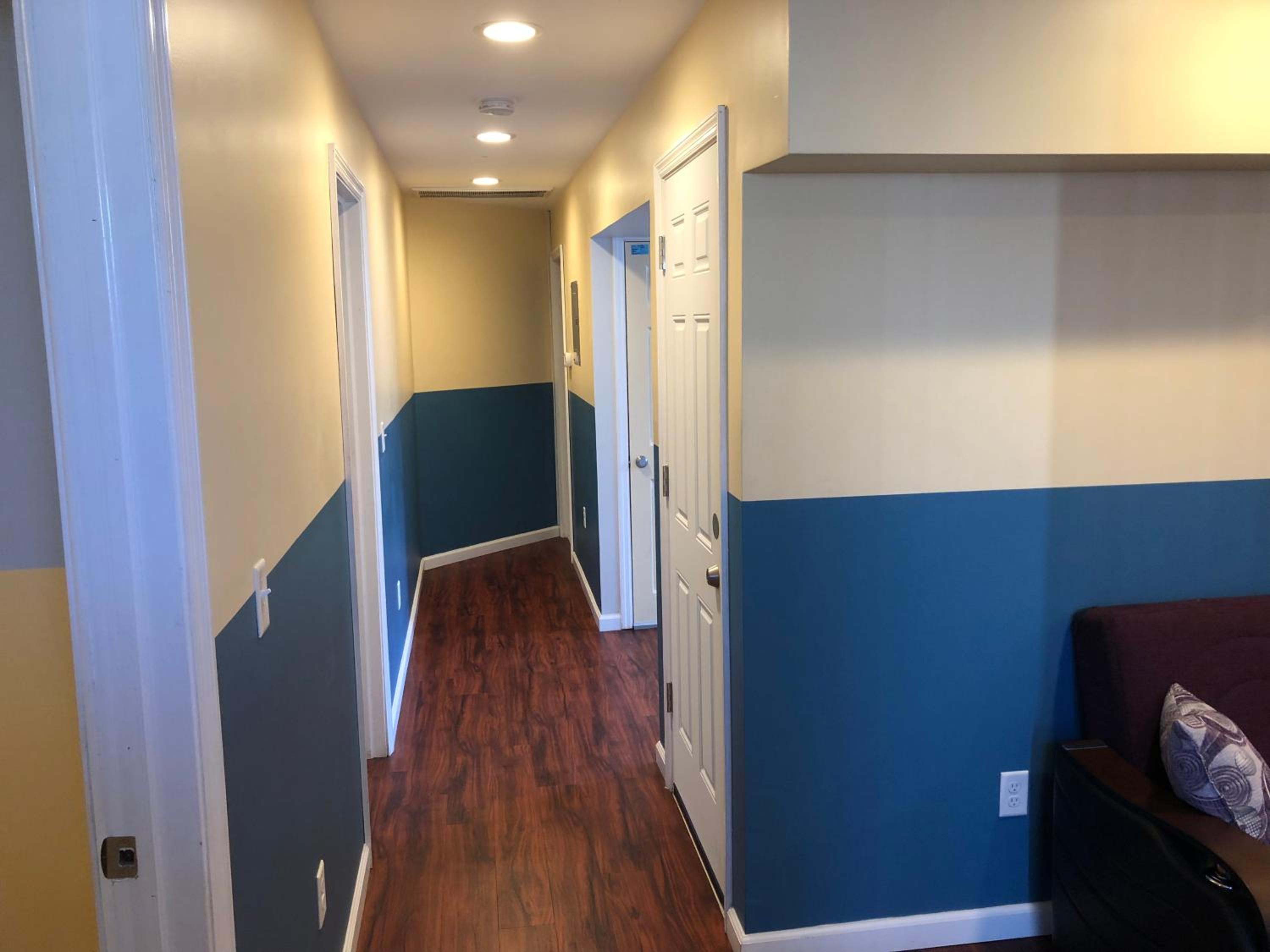 Two-Bedroom Apartment - Photo 11