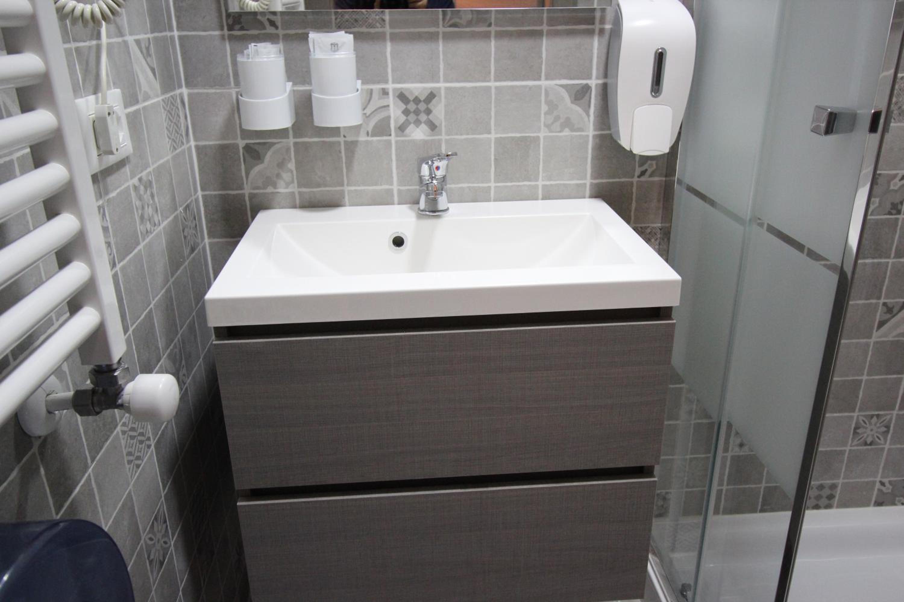 Double Room with Private Bathroom photo 3