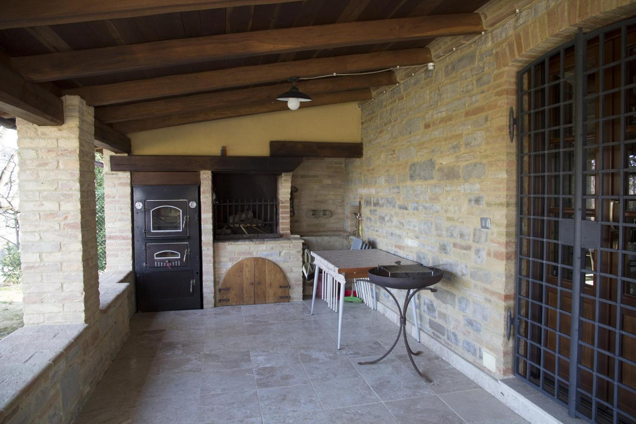Studio Apartment - Photo 2
