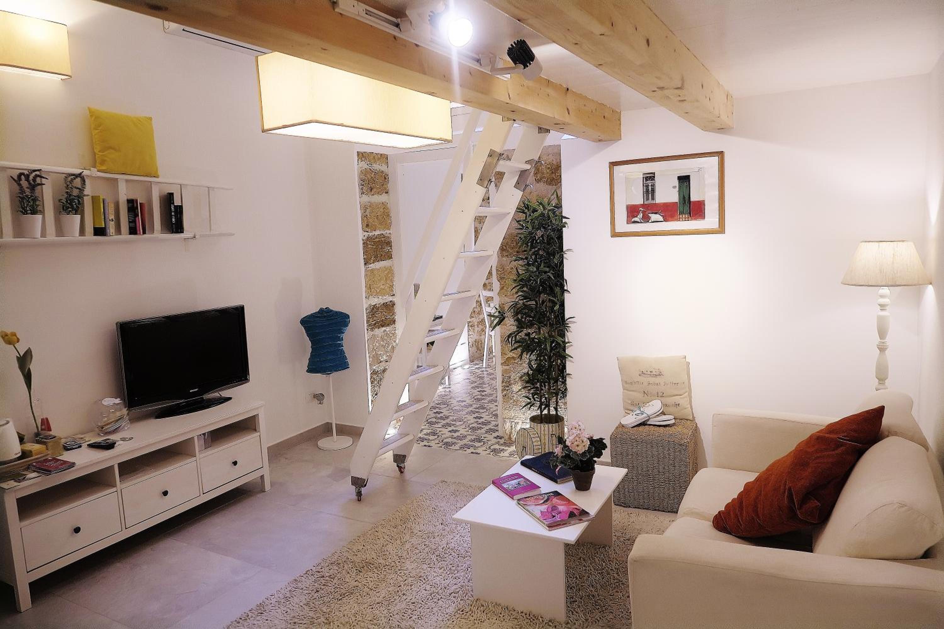 Apartment - Split Level