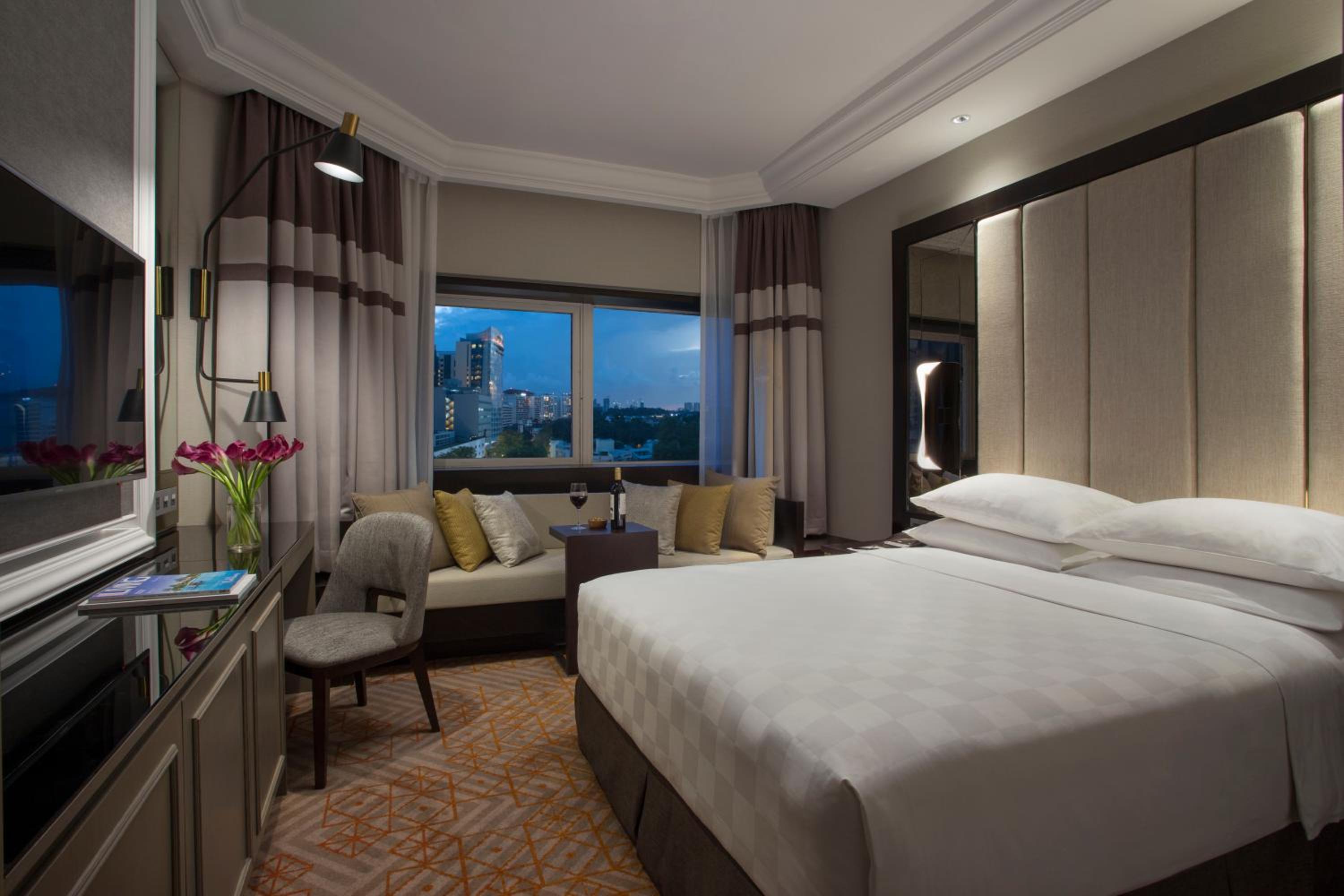 Grand Deluxe Twin Room