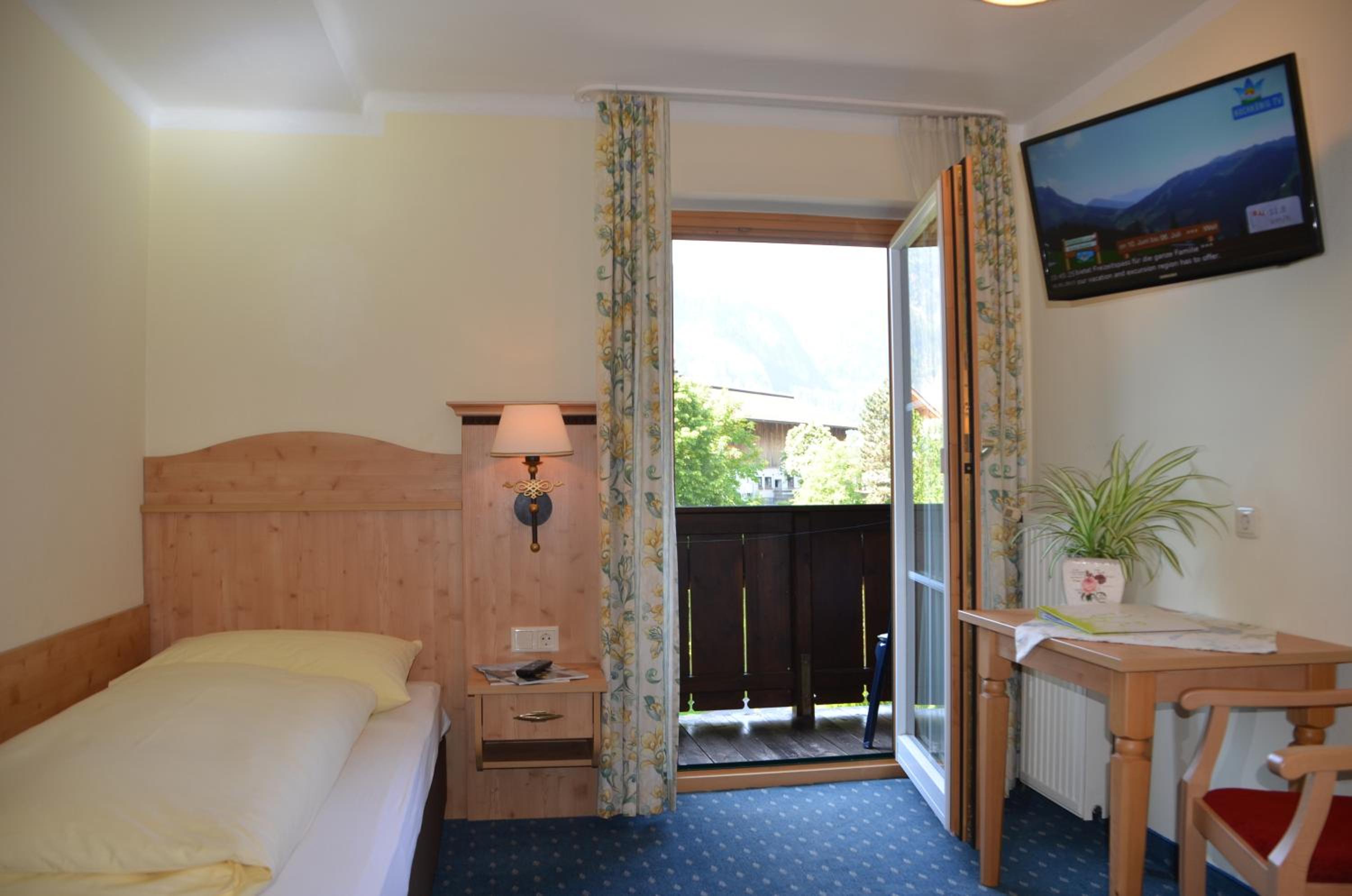 Single Room photo 3