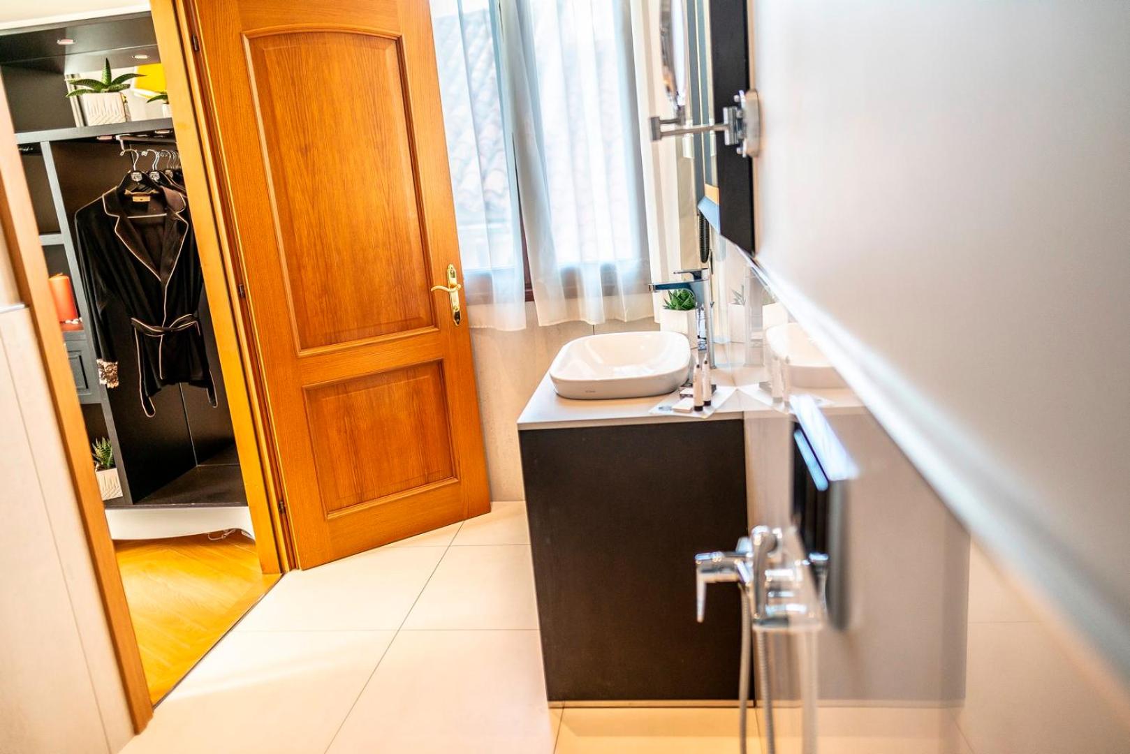 Superior Double or Twin Room - Photo 2