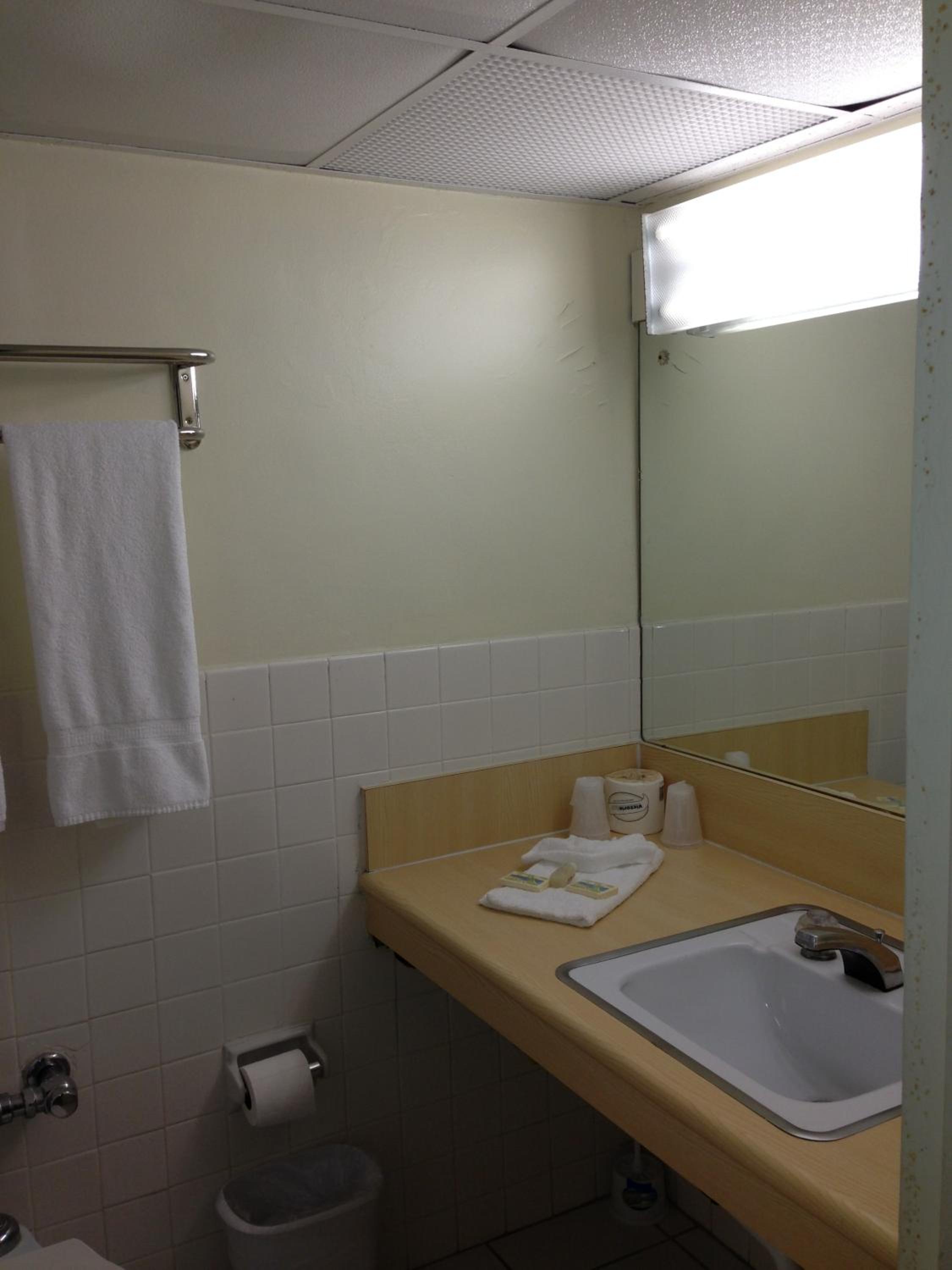 Deluxe Double Studio with Two Double Beds - Non-Smoking photo 2