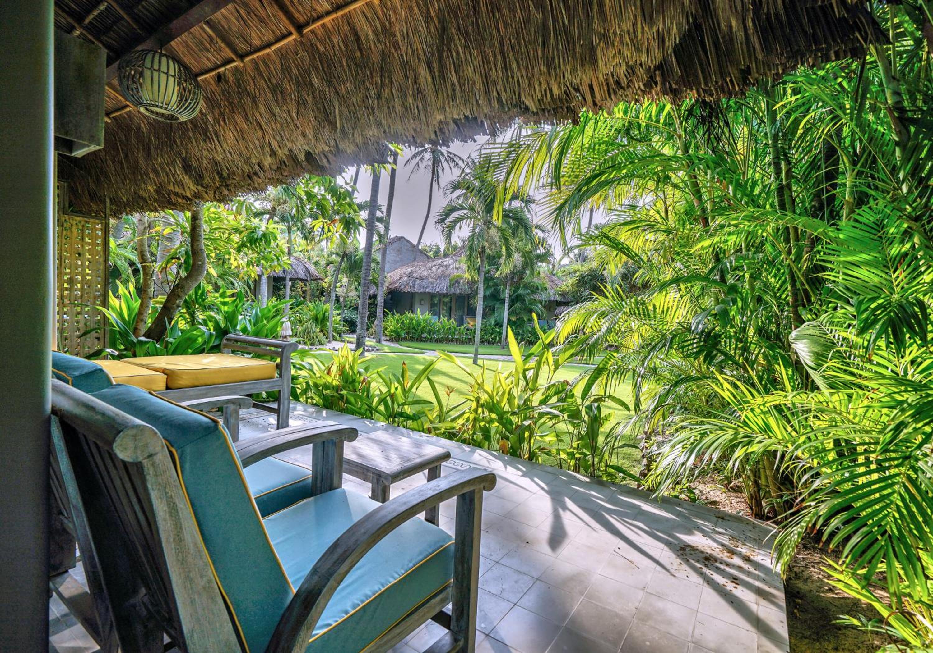 Superior Garden View Bungalows - Photo 6